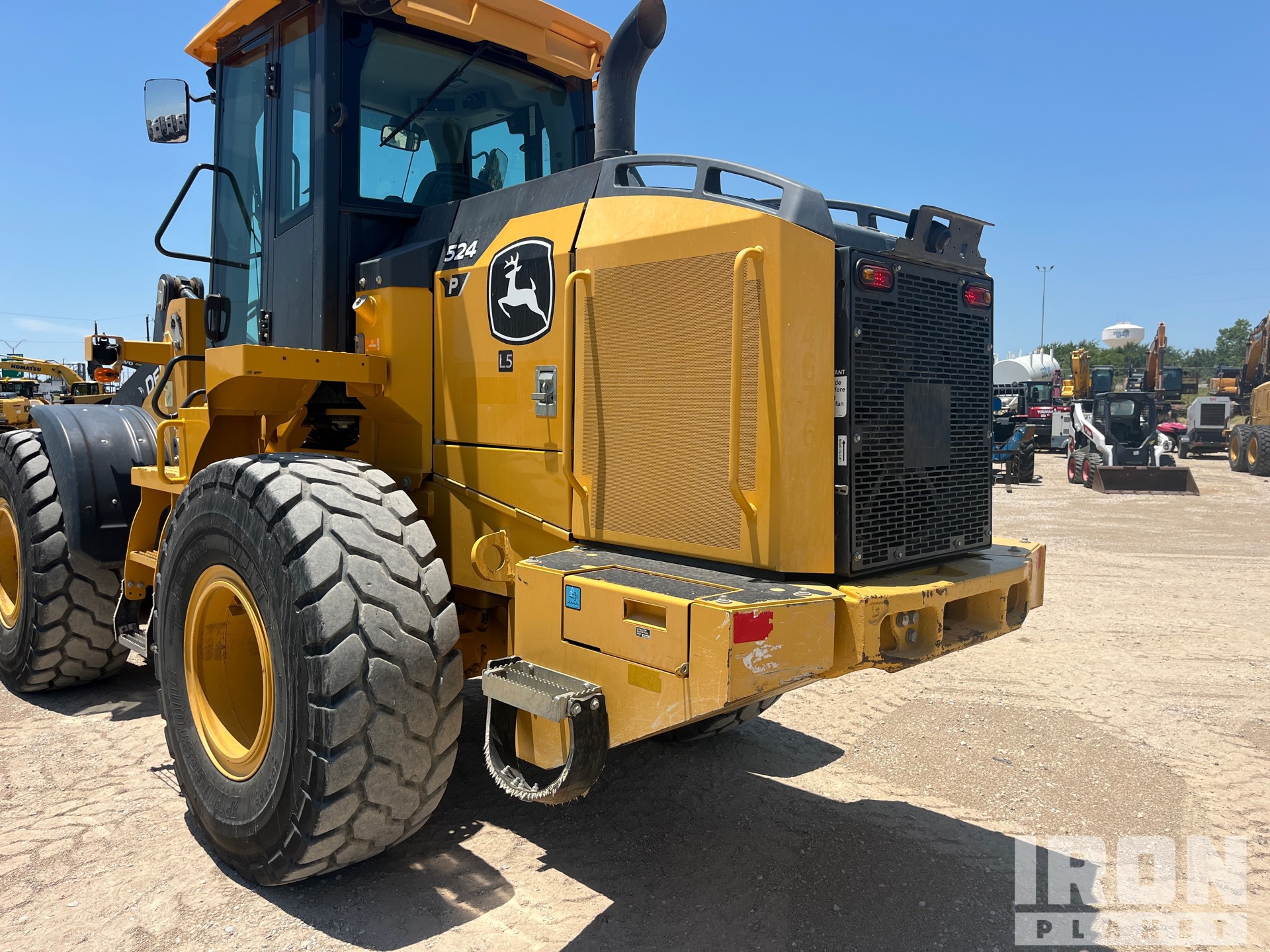 Photo of a 2022 John Deere 524P