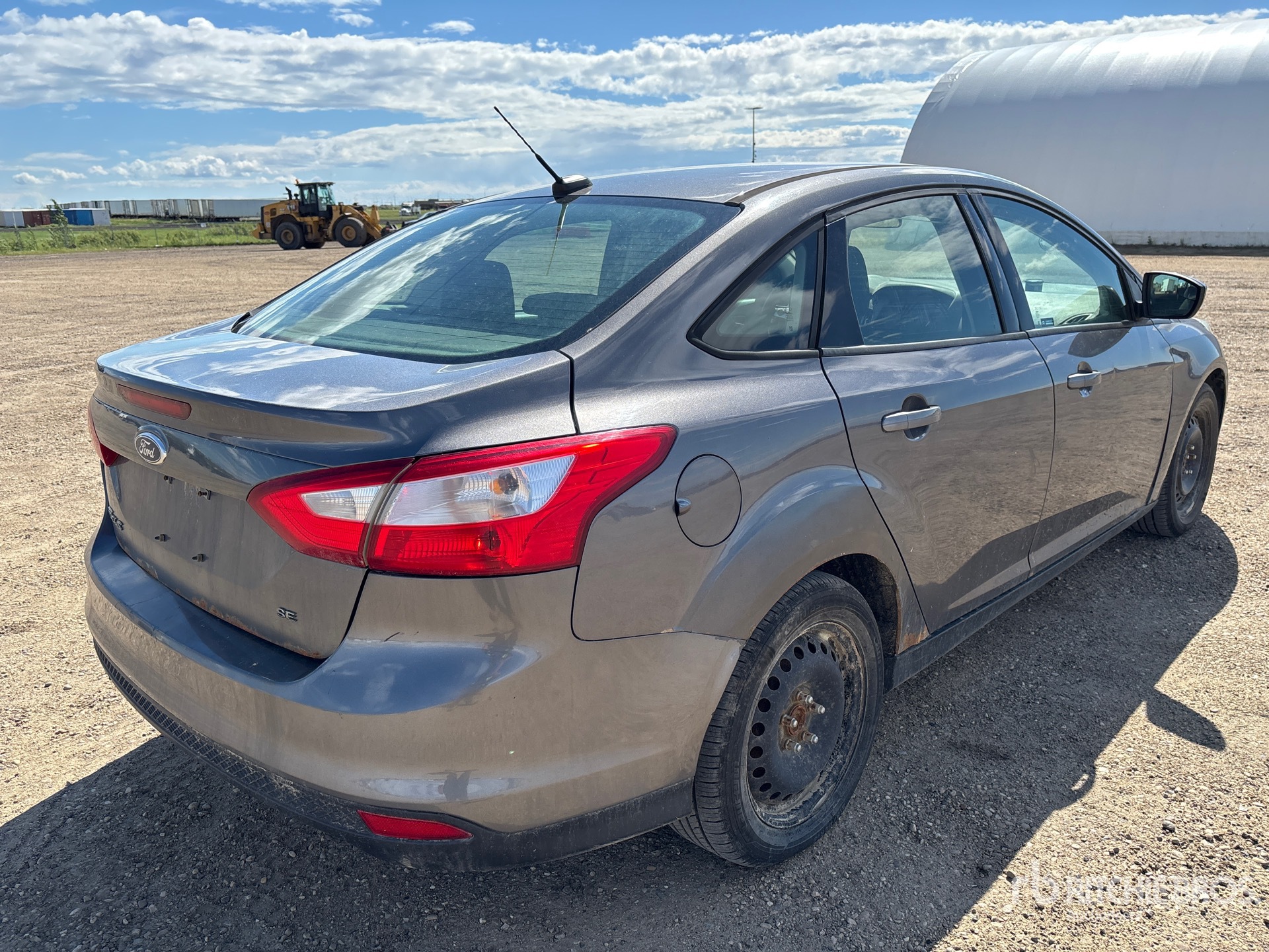 General Appearance with Picture, Right Rear Corner