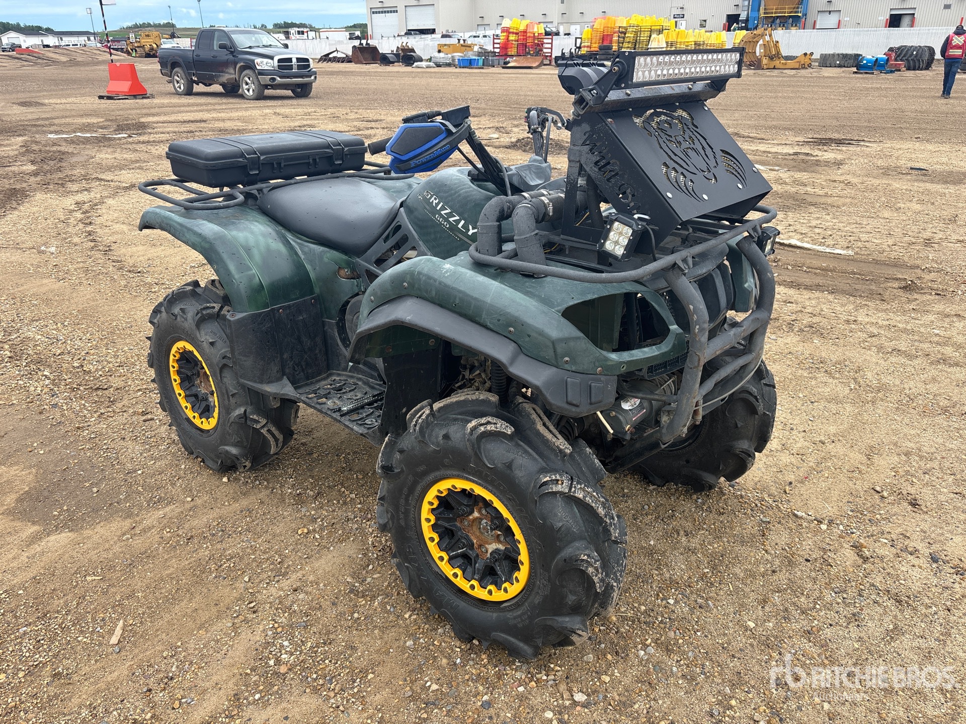 General Appearance with Picture, Right Front Corner