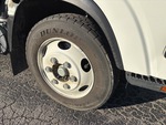 Underbody with Right Steer Tire