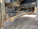 Underbody with Non-Driven Drop Axle (1)