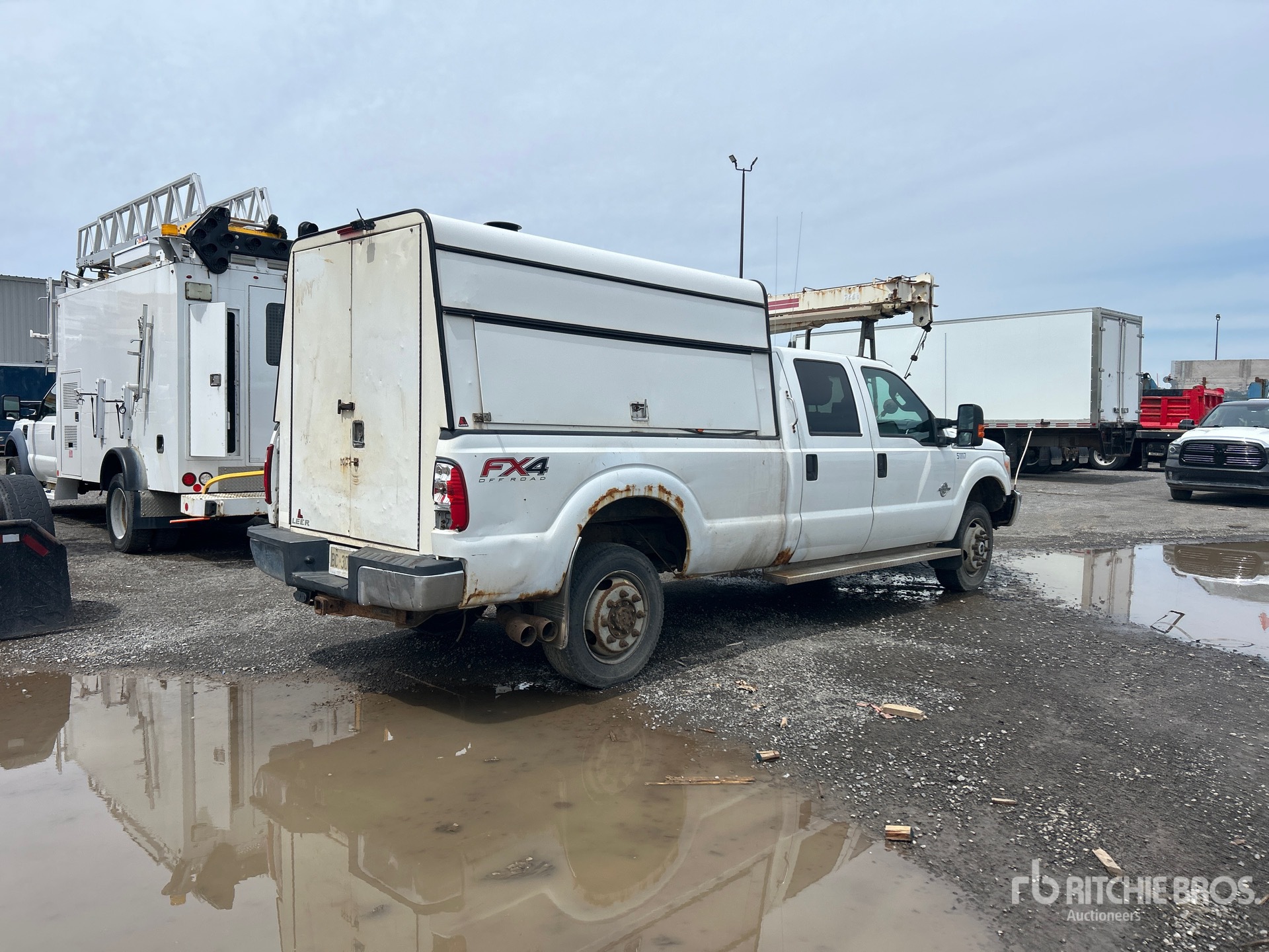 General Appearance with Picture, Right Rear Corner