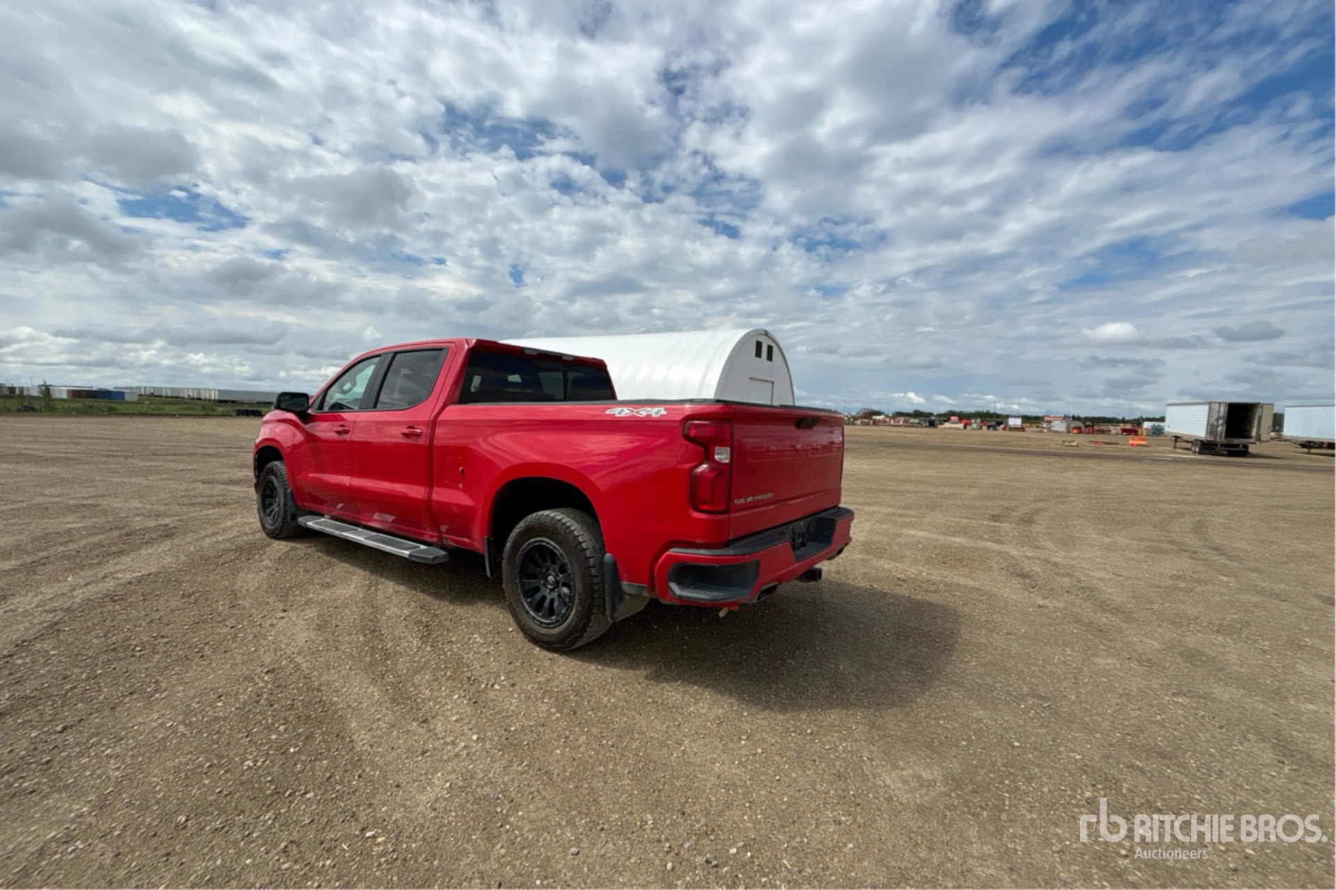 General Appearance with Picture, Left Rear Corner