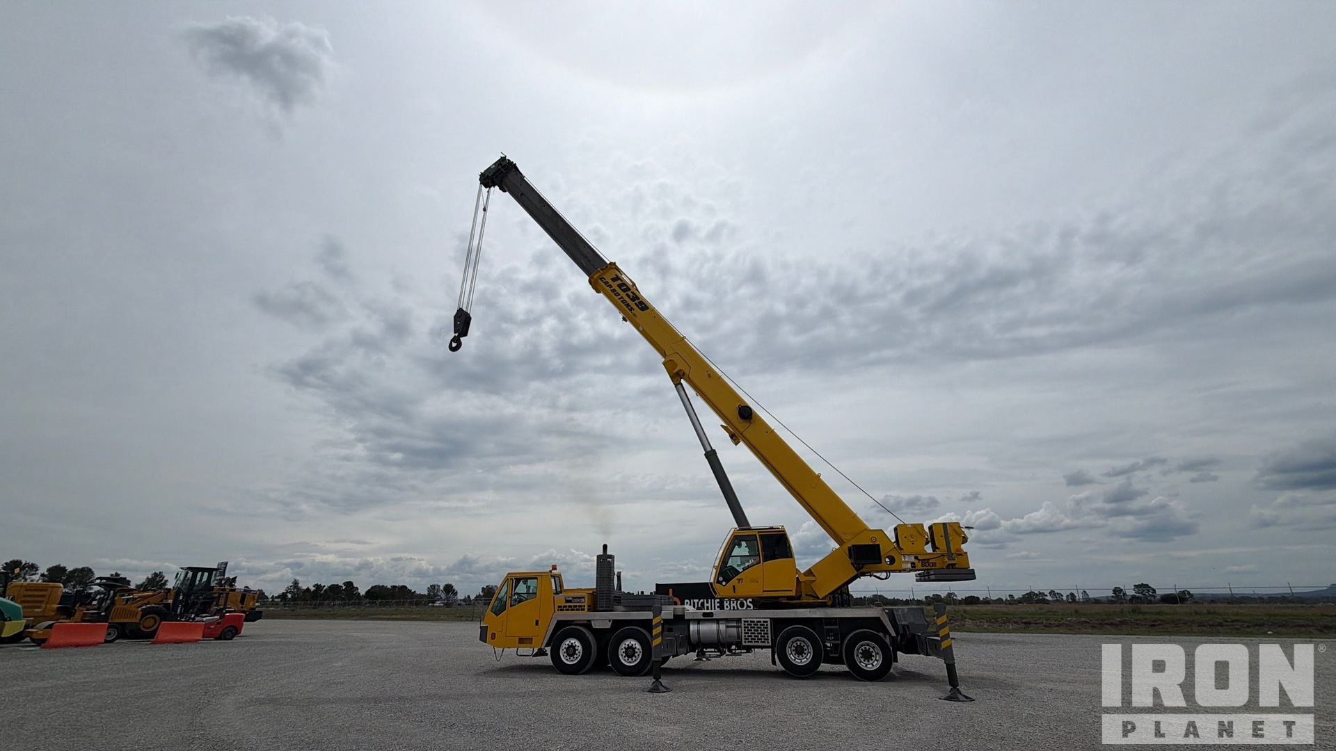 2007 Grove 8480GE
