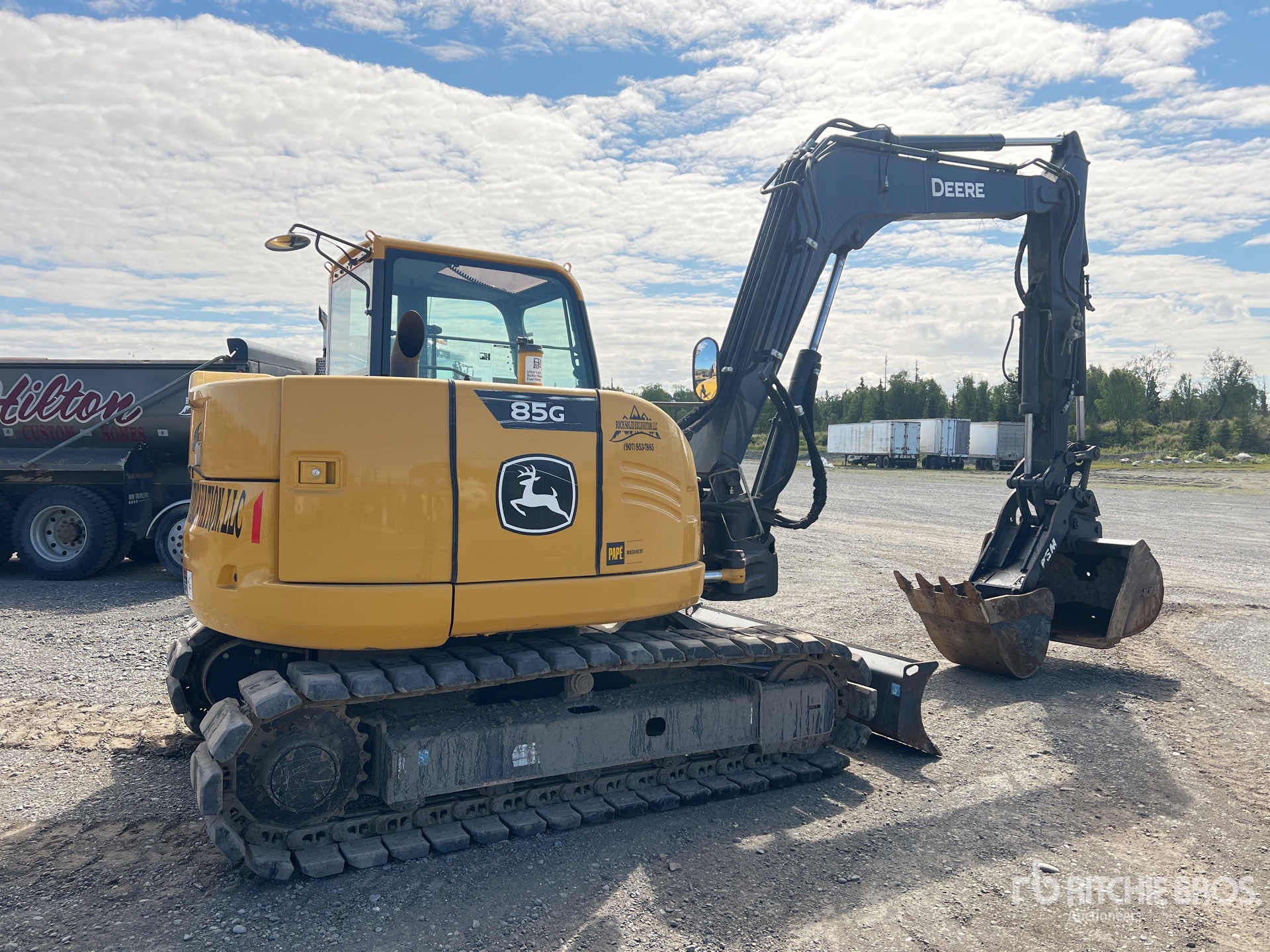 General Appearance with Picture, Right Rear Corner