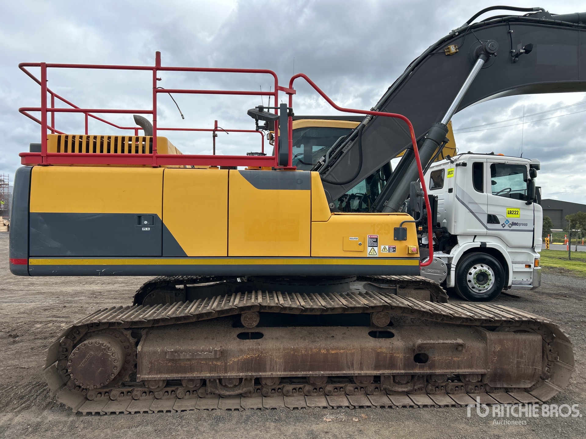 2018 Volvo EC250DL