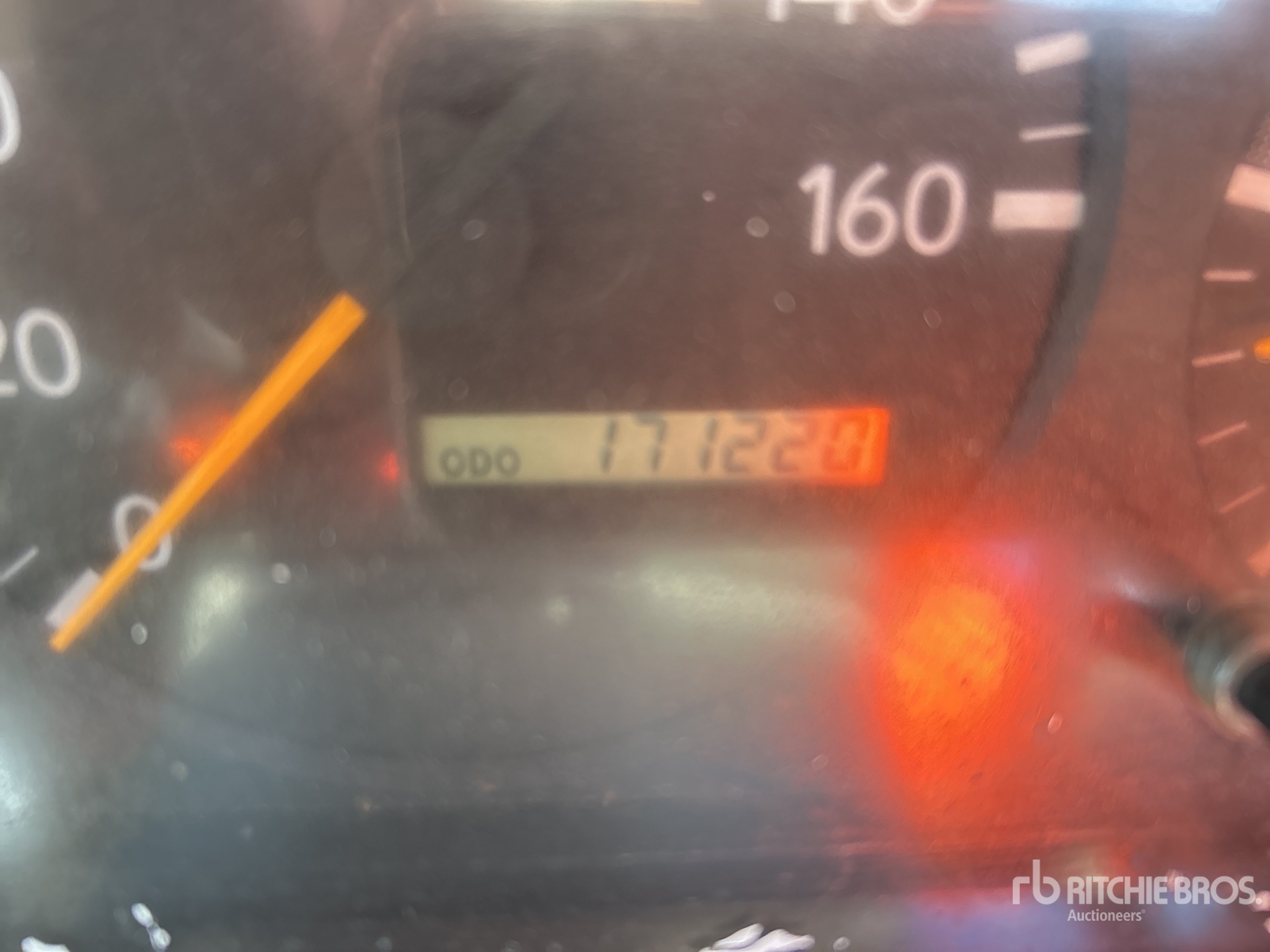 2004 Hino 300