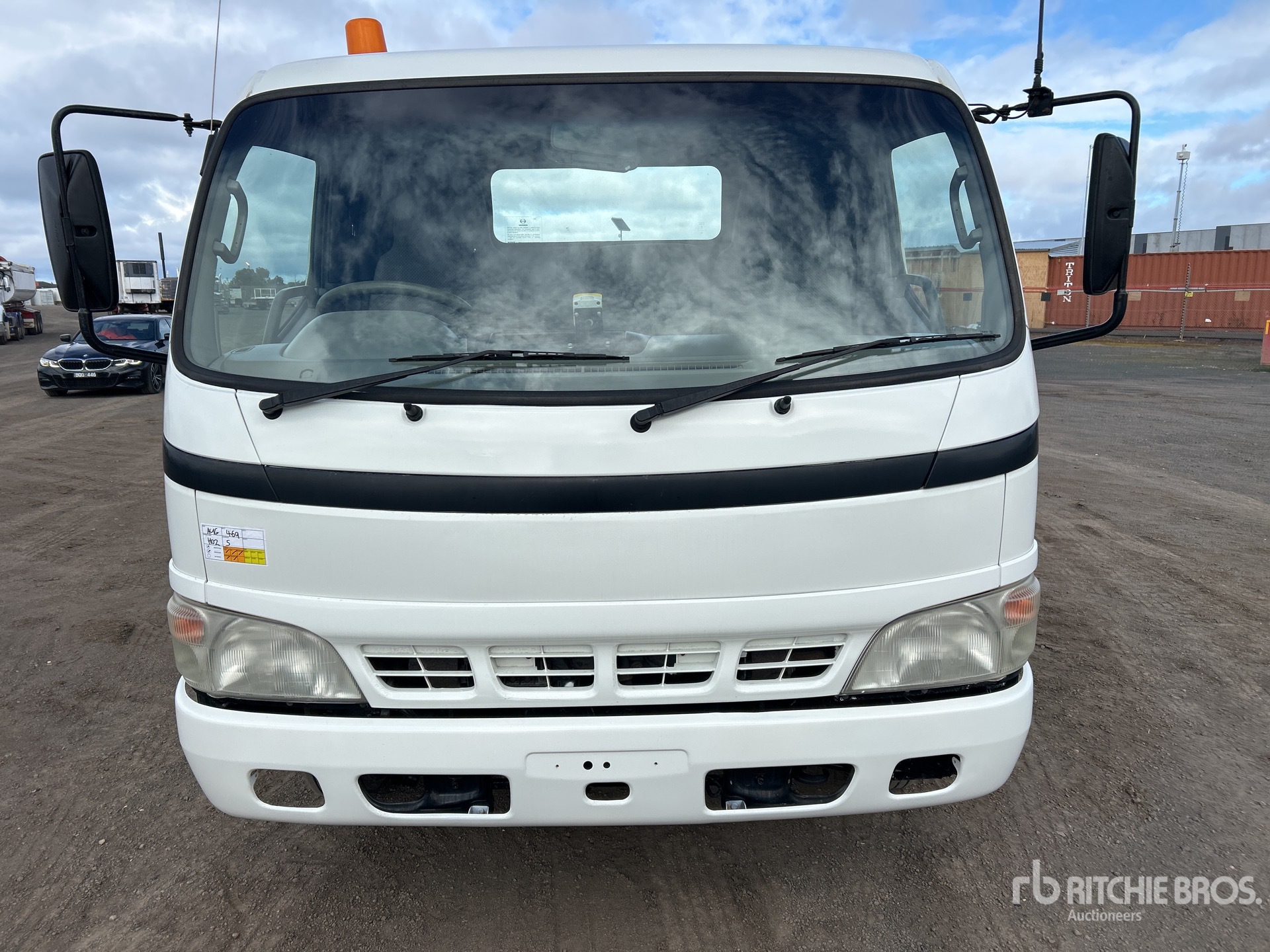 2004 Hino 300