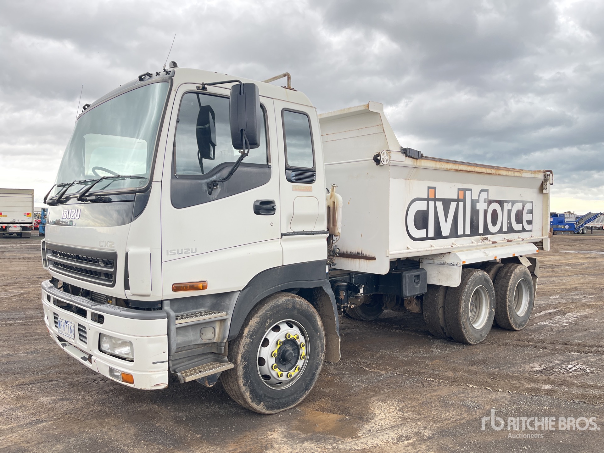 General Appearance with Picture, Right Front Corner
