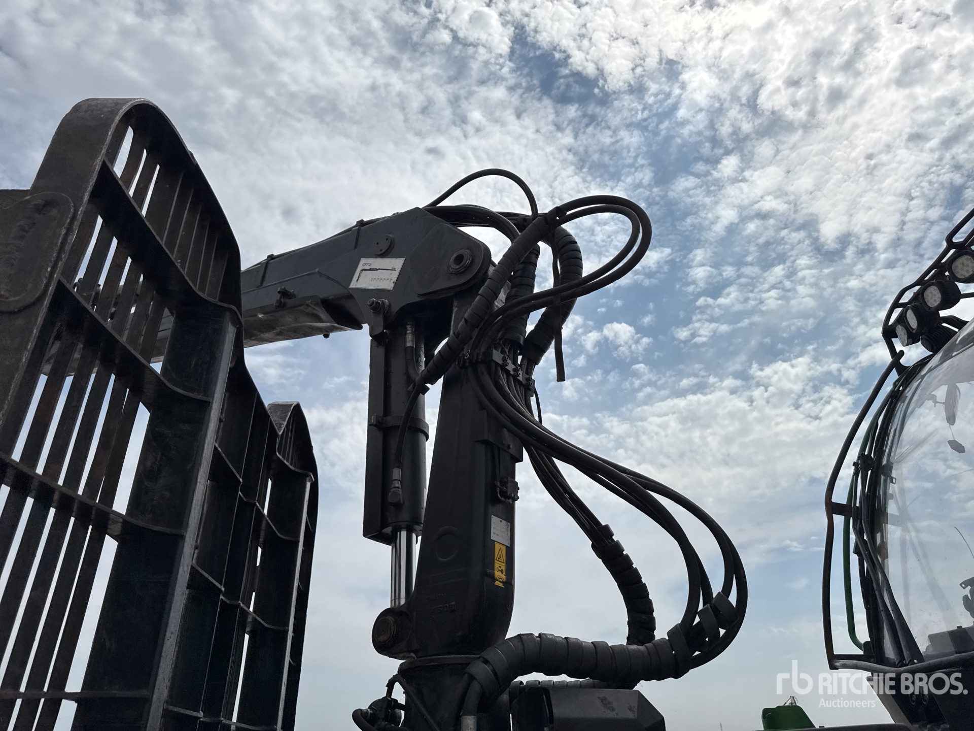 2016 John Deere 1210E