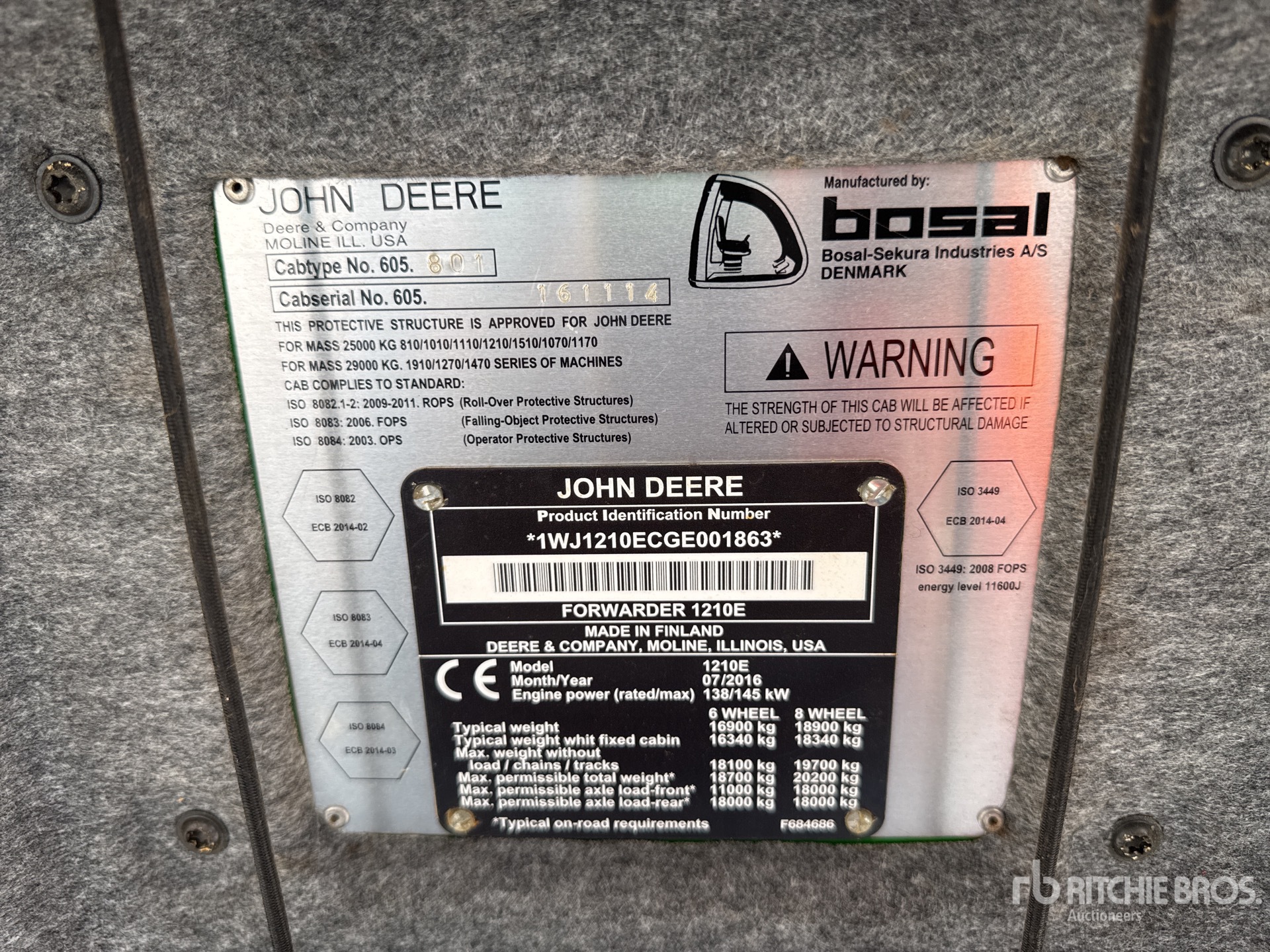 2016 John Deere 1210E