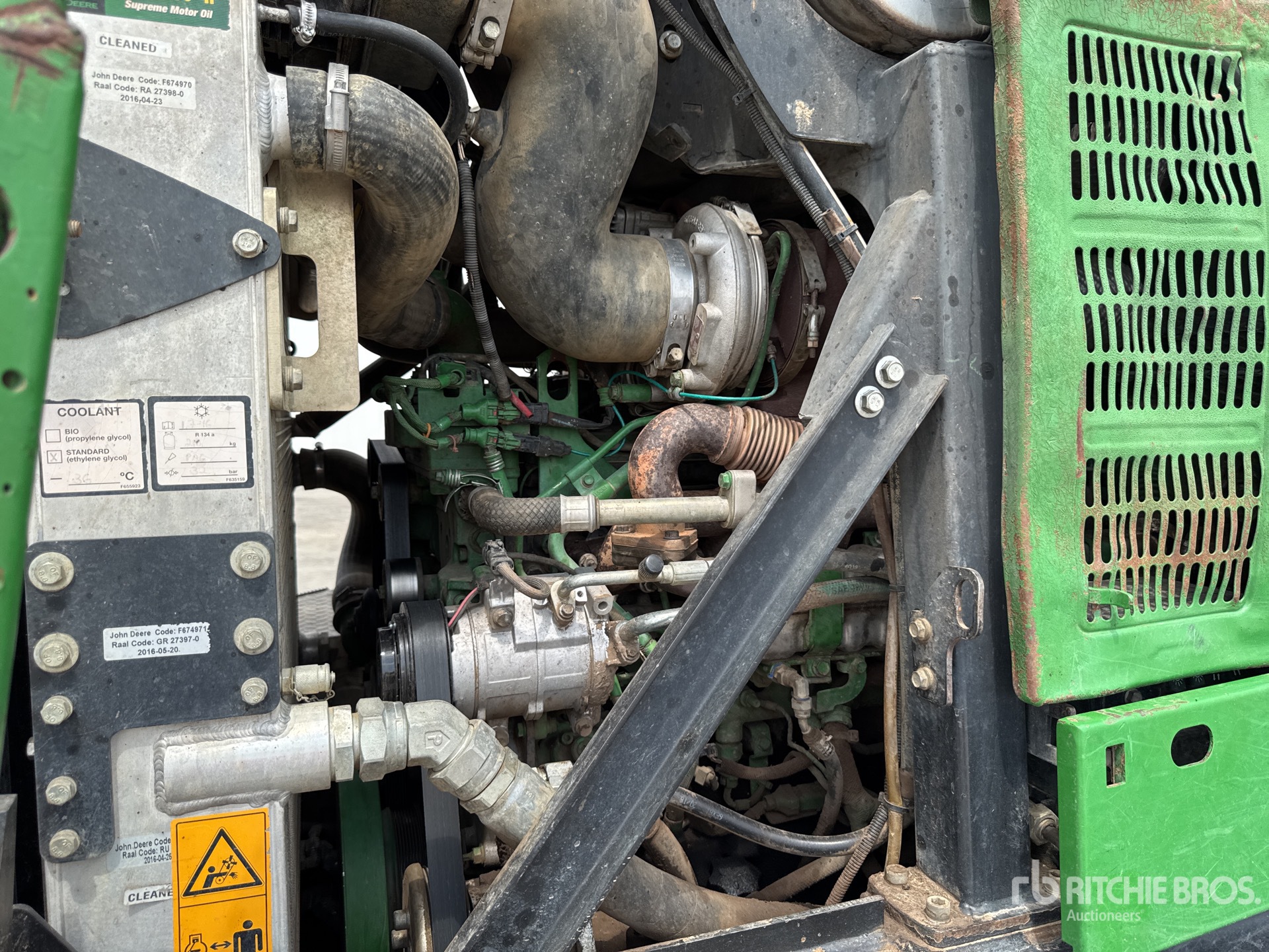 2016 John Deere 1210E