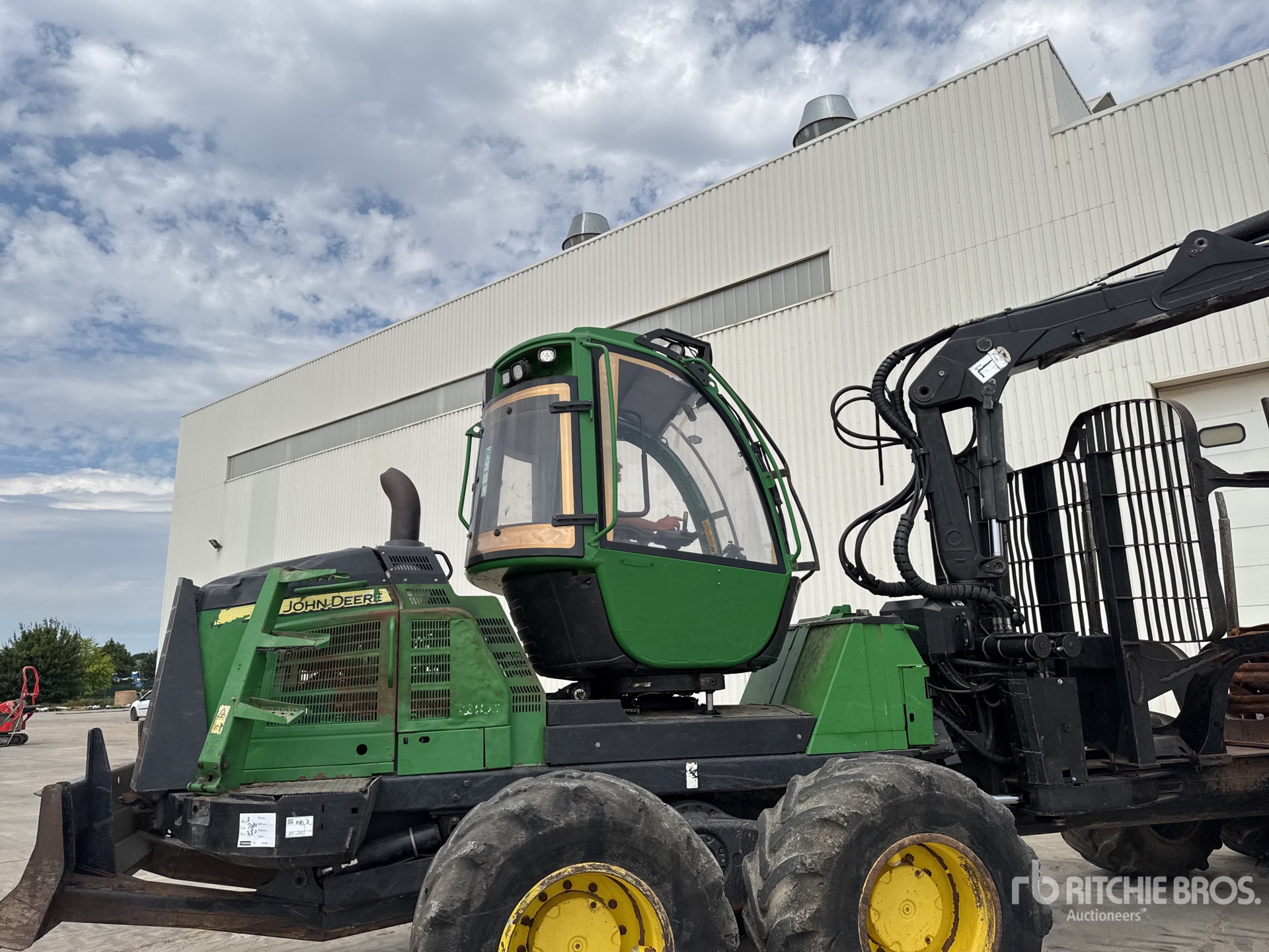 2016 John Deere 1210E