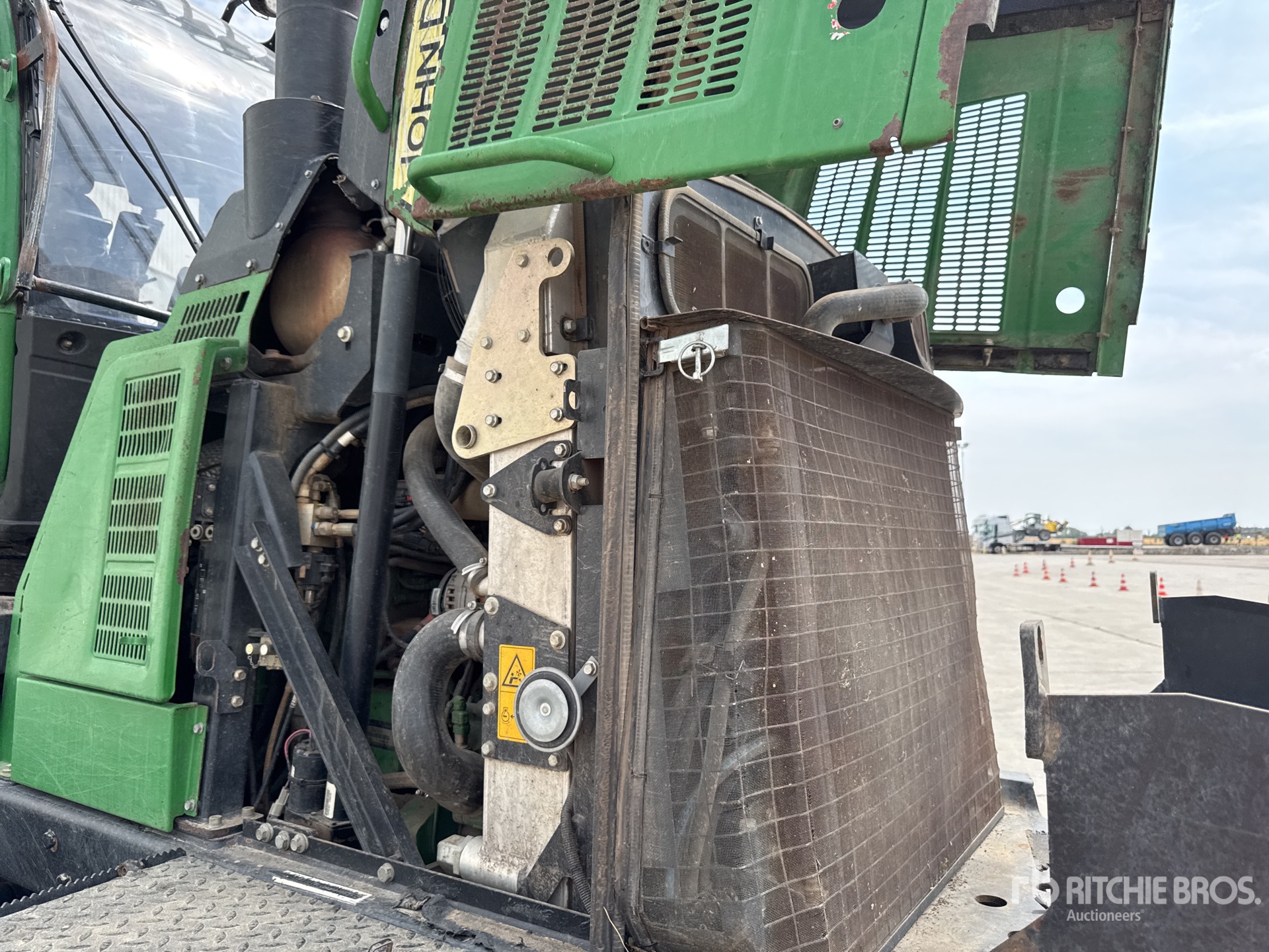 2016 John Deere 1210E