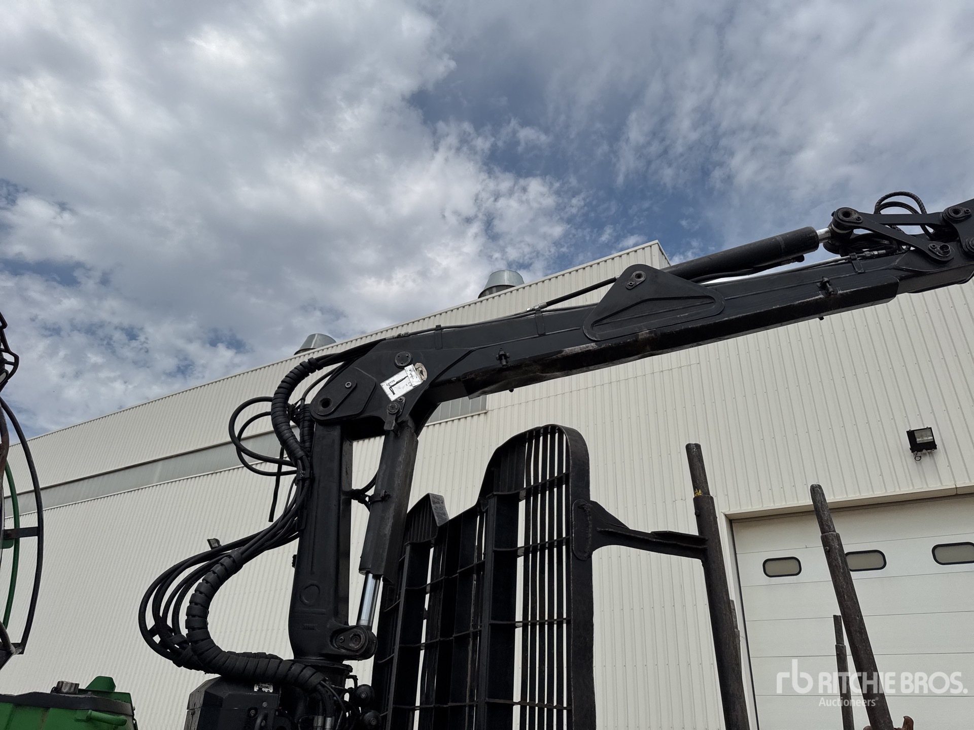 2016 John Deere 1210E