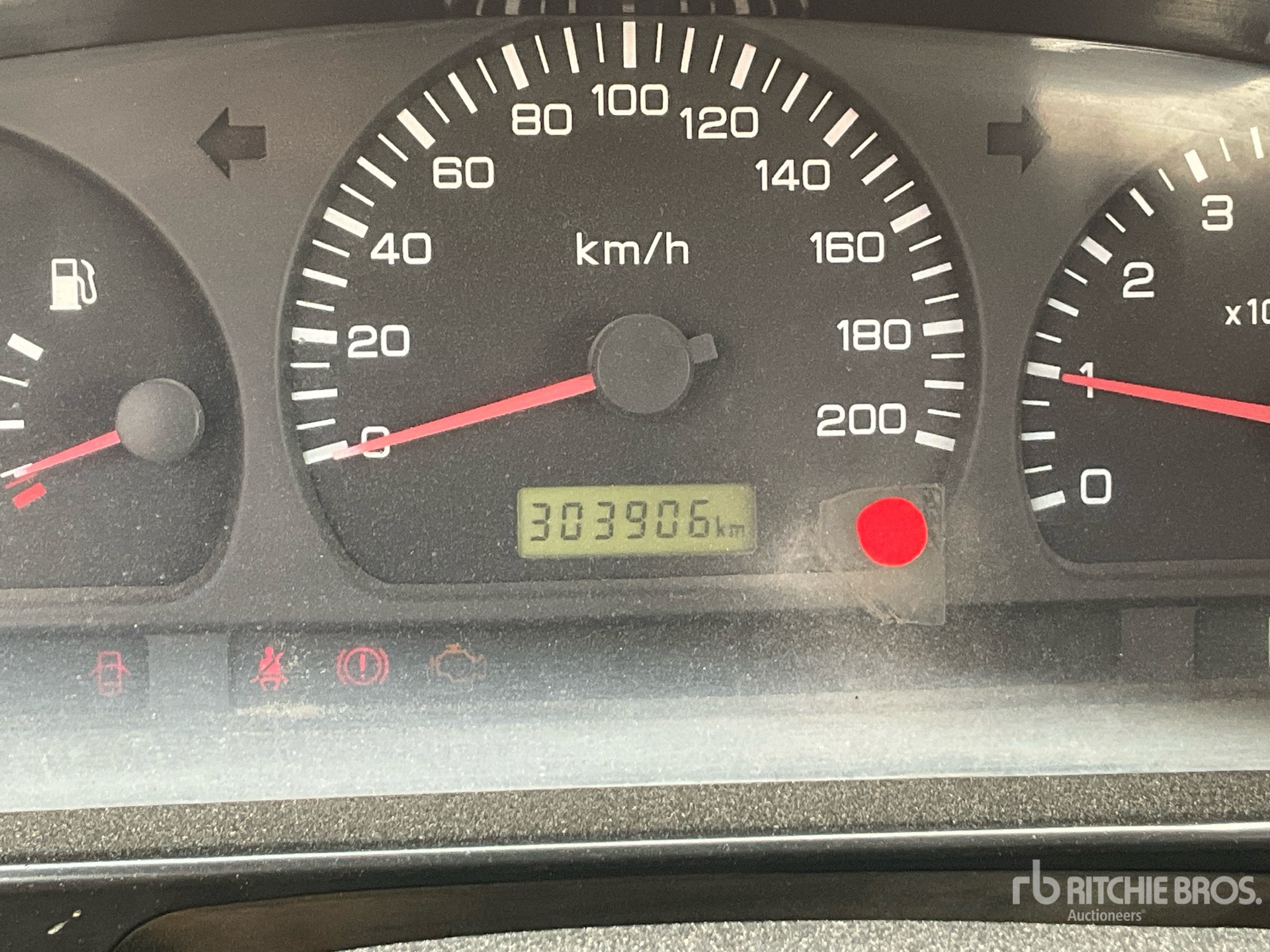 General Appearance with Hour Meter / Odometer