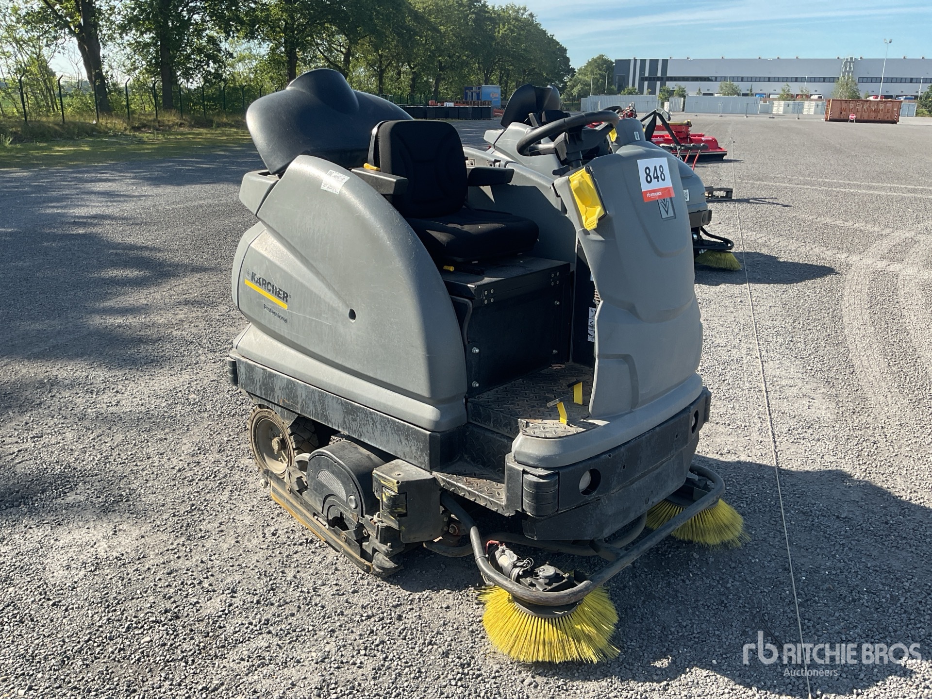 General Appearance with Picture, Right Front Corner