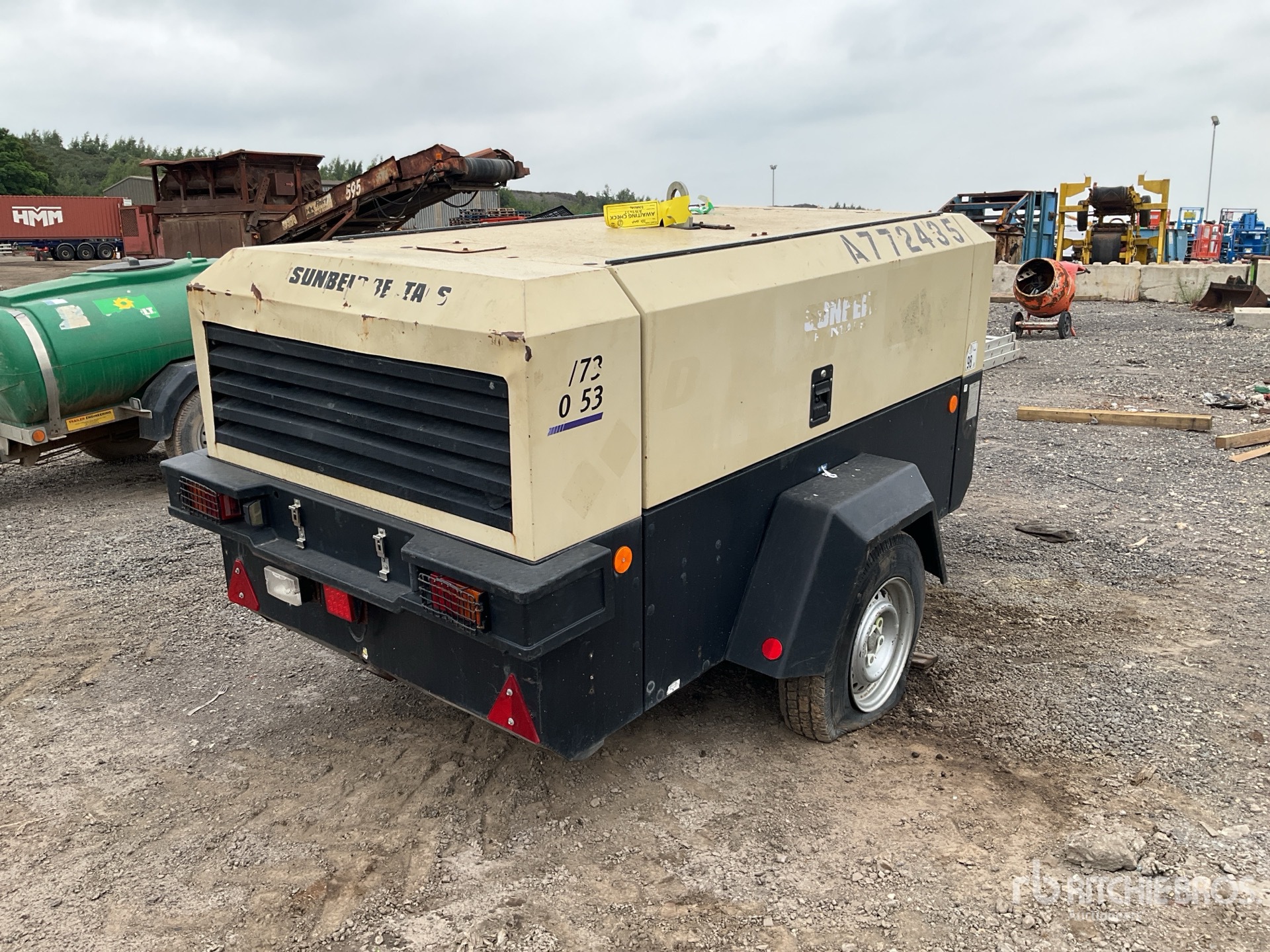 General Appearance with Picture, Right Rear Corner