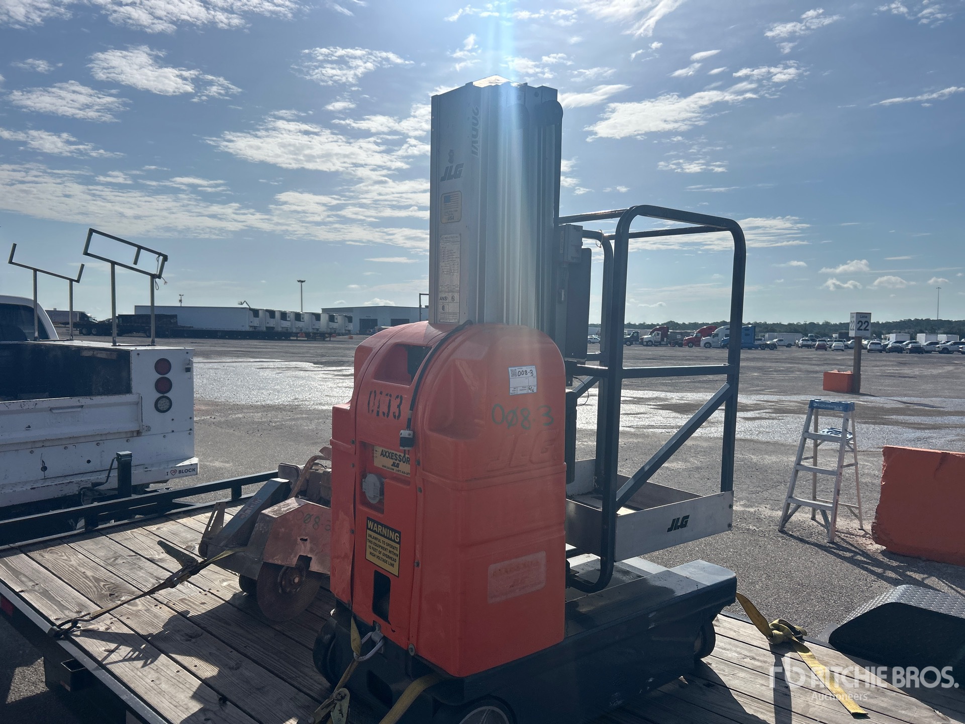 Photo of a 2002 JLG 200VL