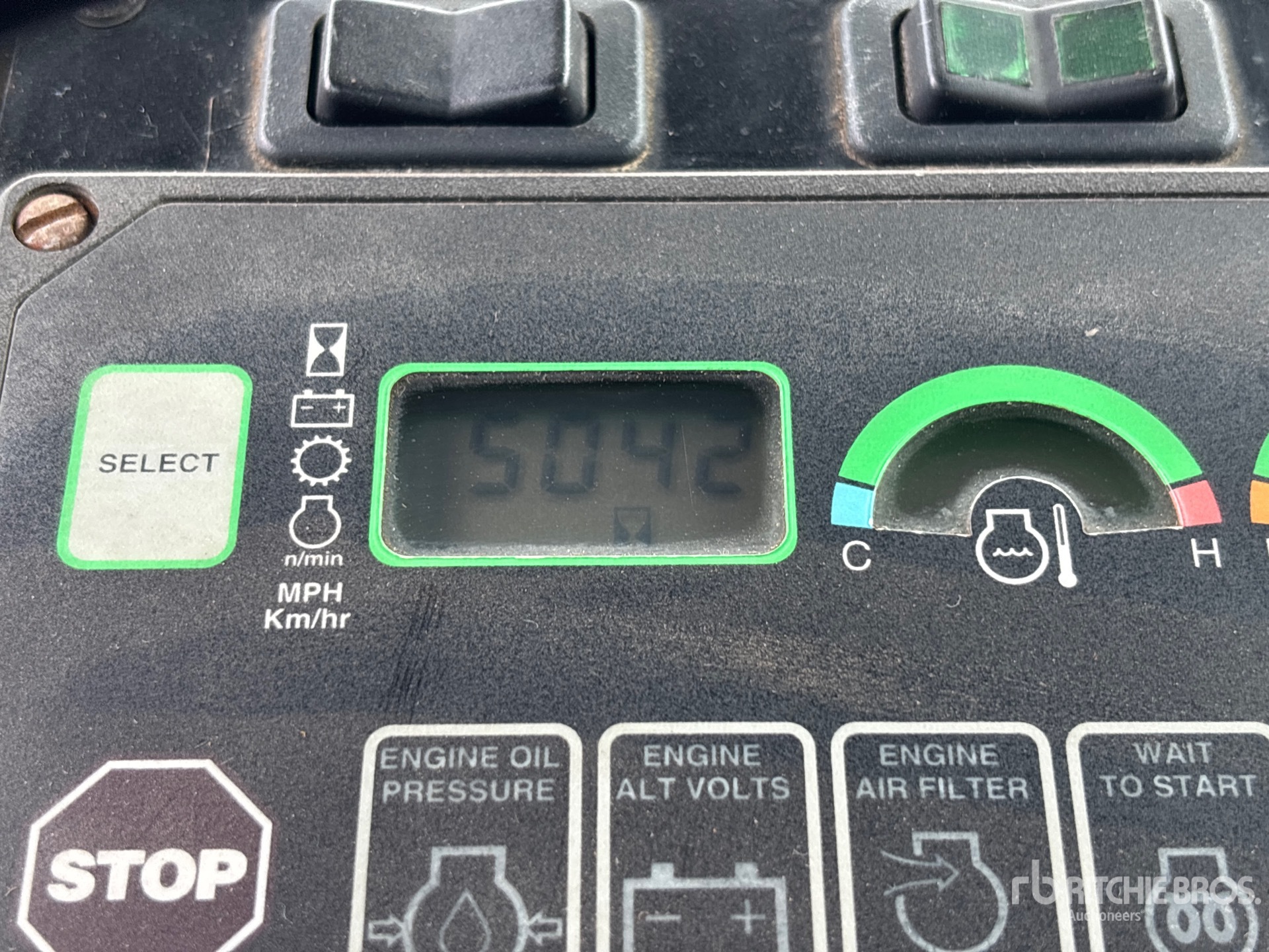 2003 John Deere 770CH