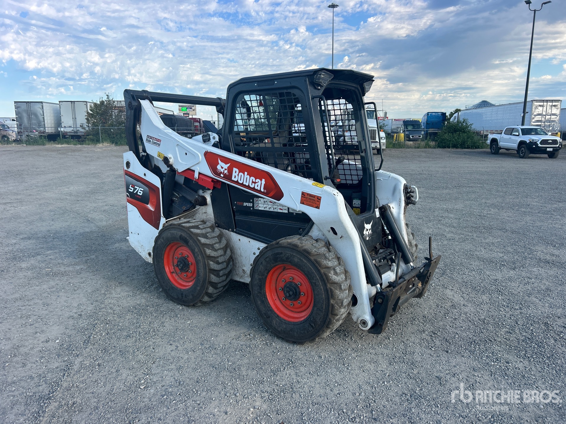General Appearance with Picture, Right Front Corner