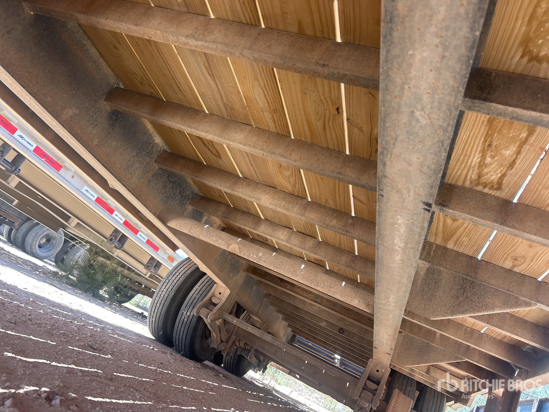 2009 Big Tex 30 ft T/A Gooseneck