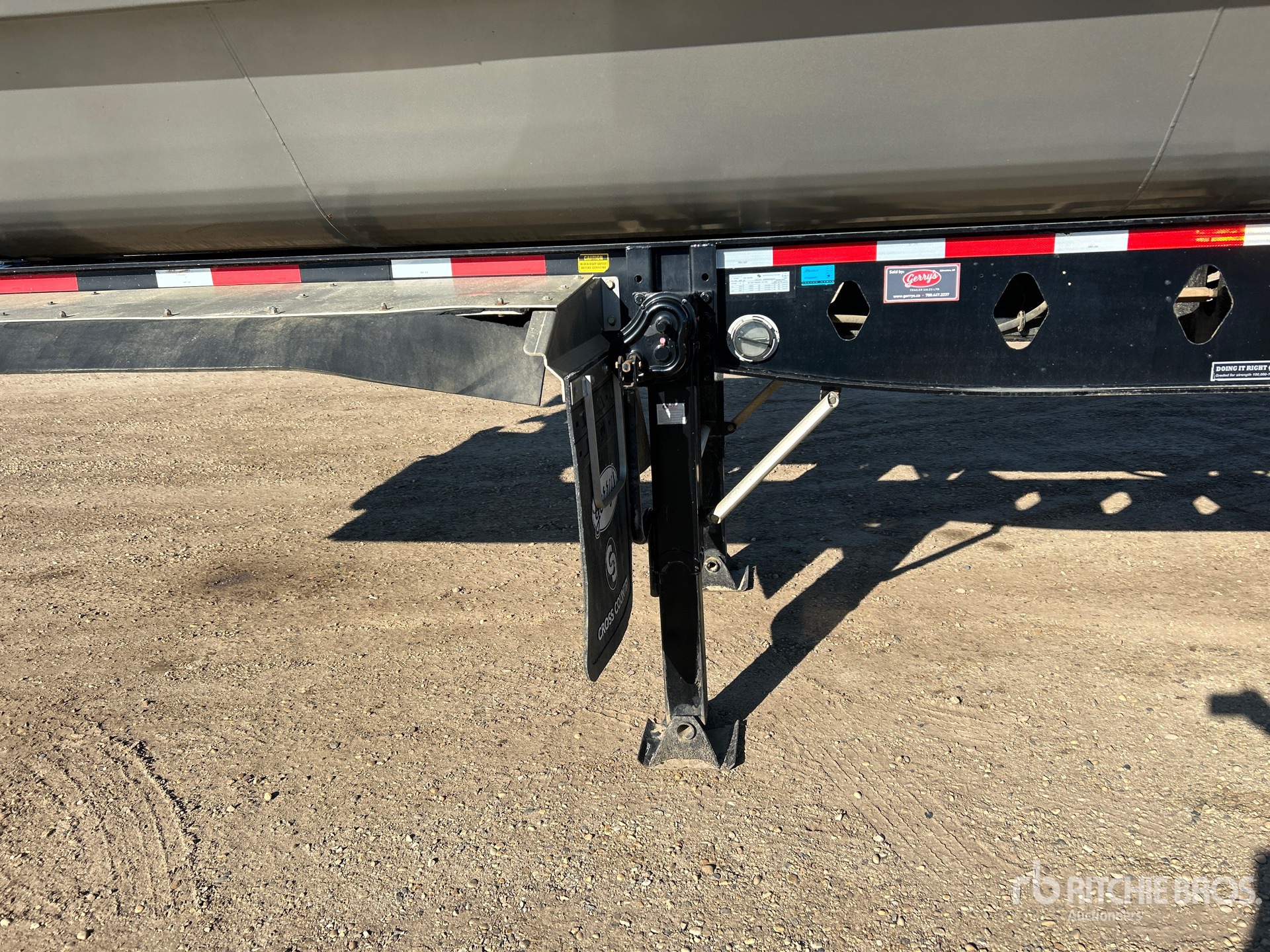 2019 Cross Country 40 FT TRI/A