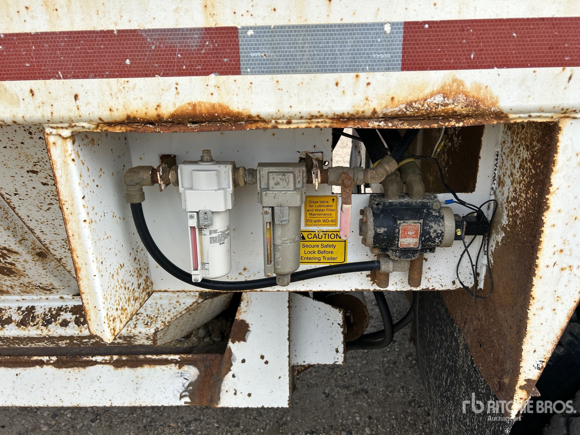 2008 Decap 40 FT TRI/A