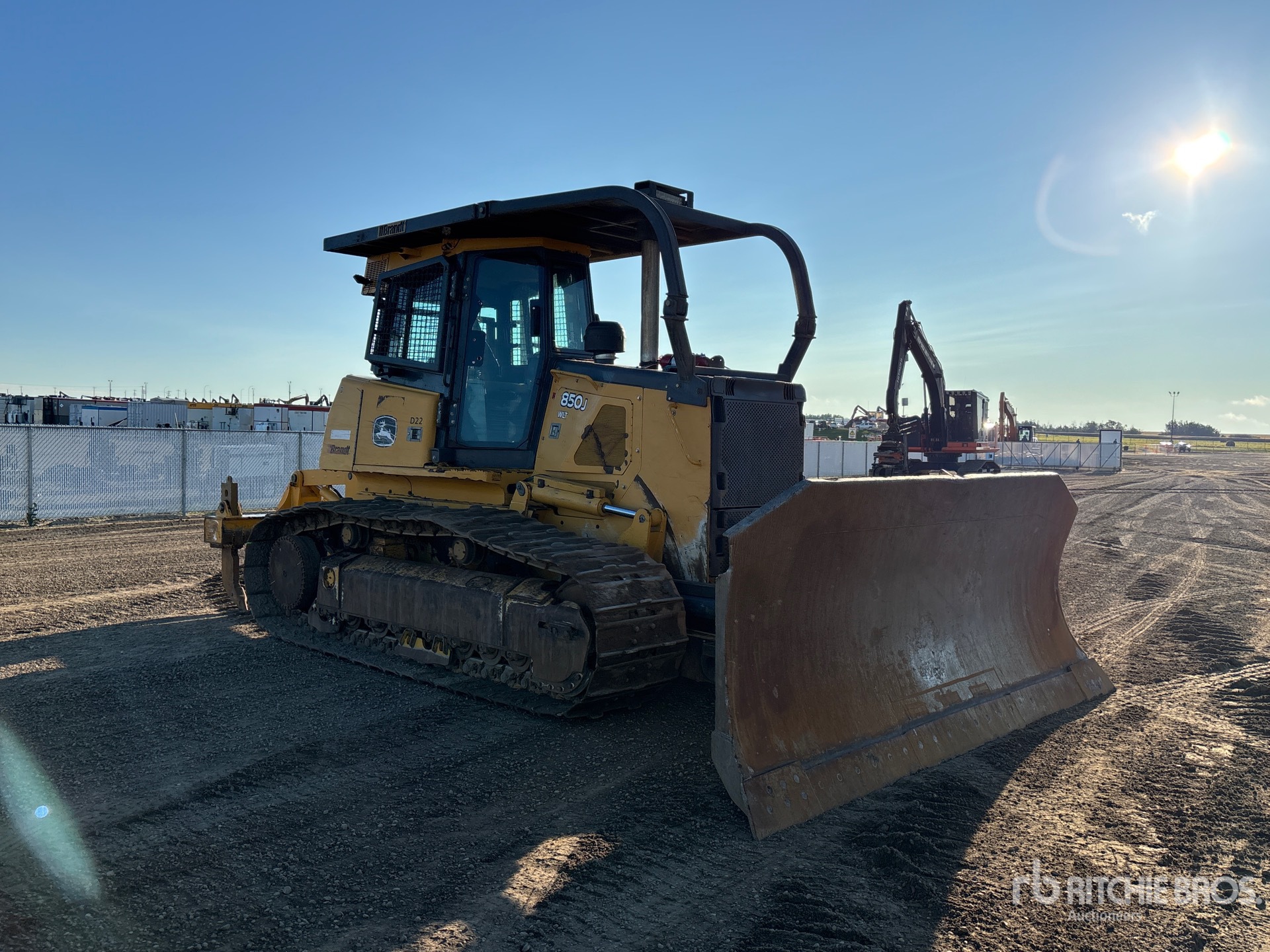 2012 John Deere 850J WLT