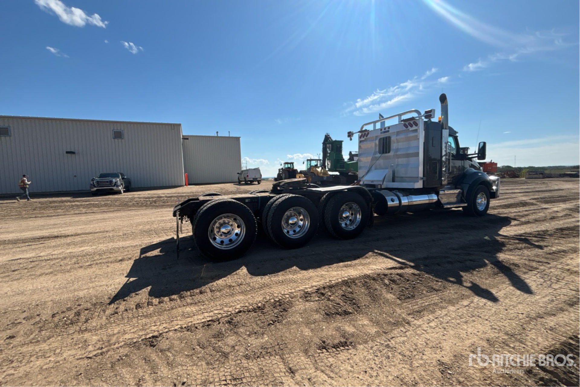2022 Kenworth T880