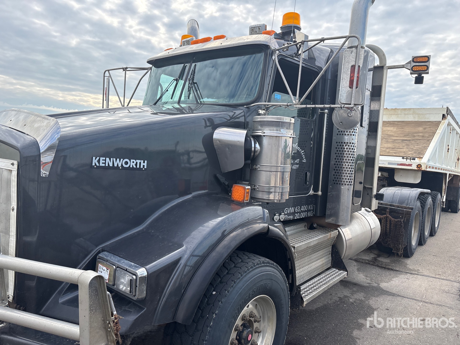 2020 Kenworth T800