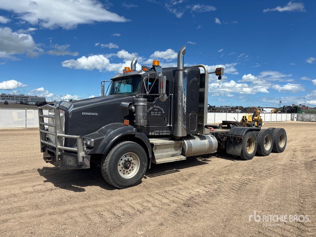 2020 Kenworth T800 8x6 Logging Tri/a Sleeper Truck Tractor