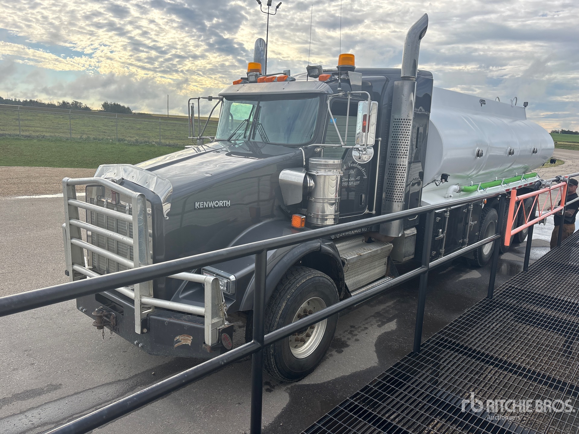 2019 Kenworth T800