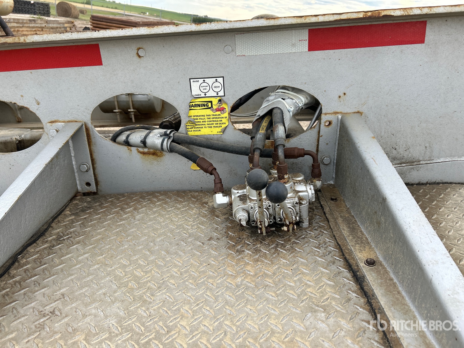 2006 Peerless LB60
