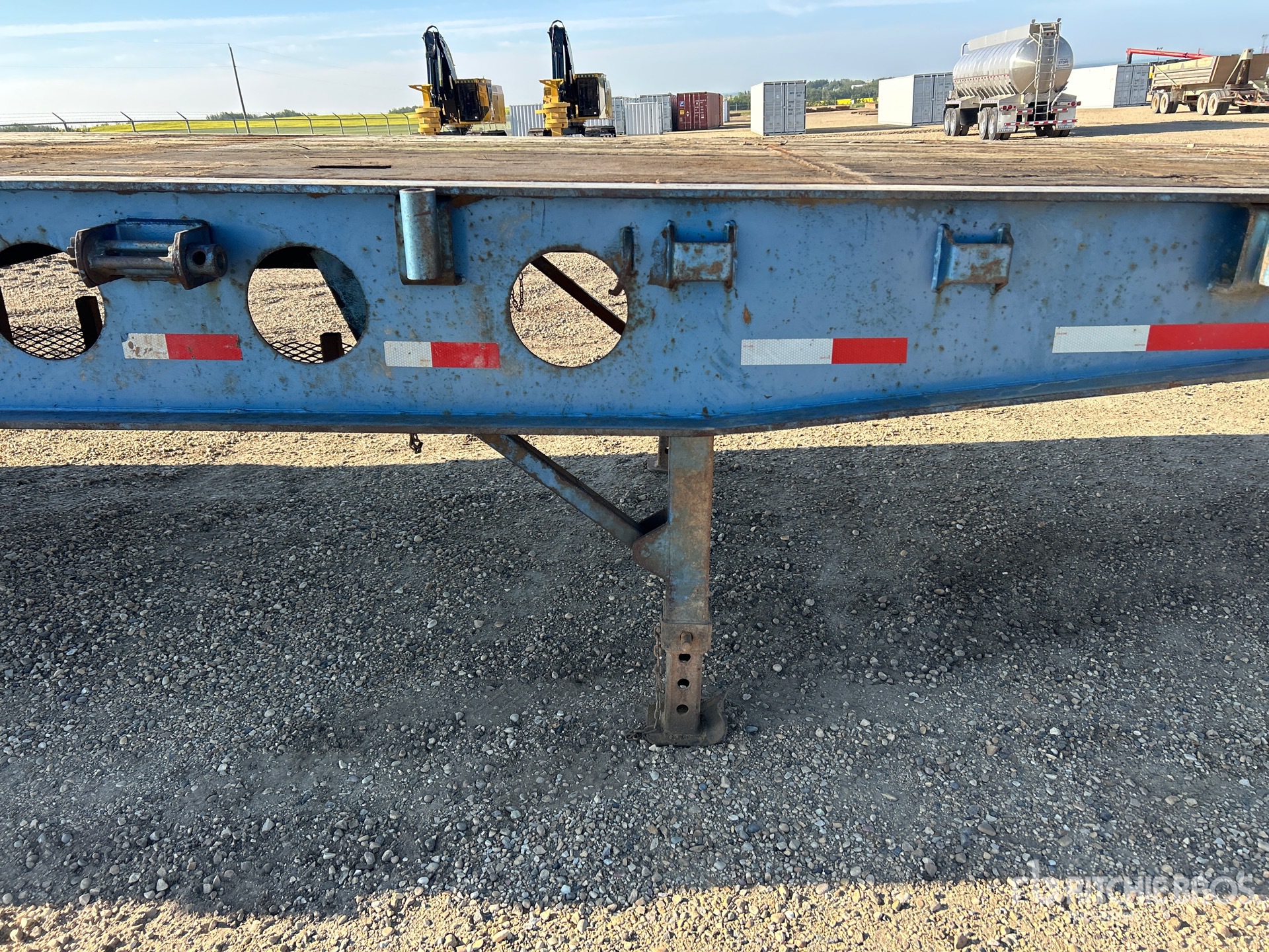 2007 Scona 43 ft Tri/A Flatbed