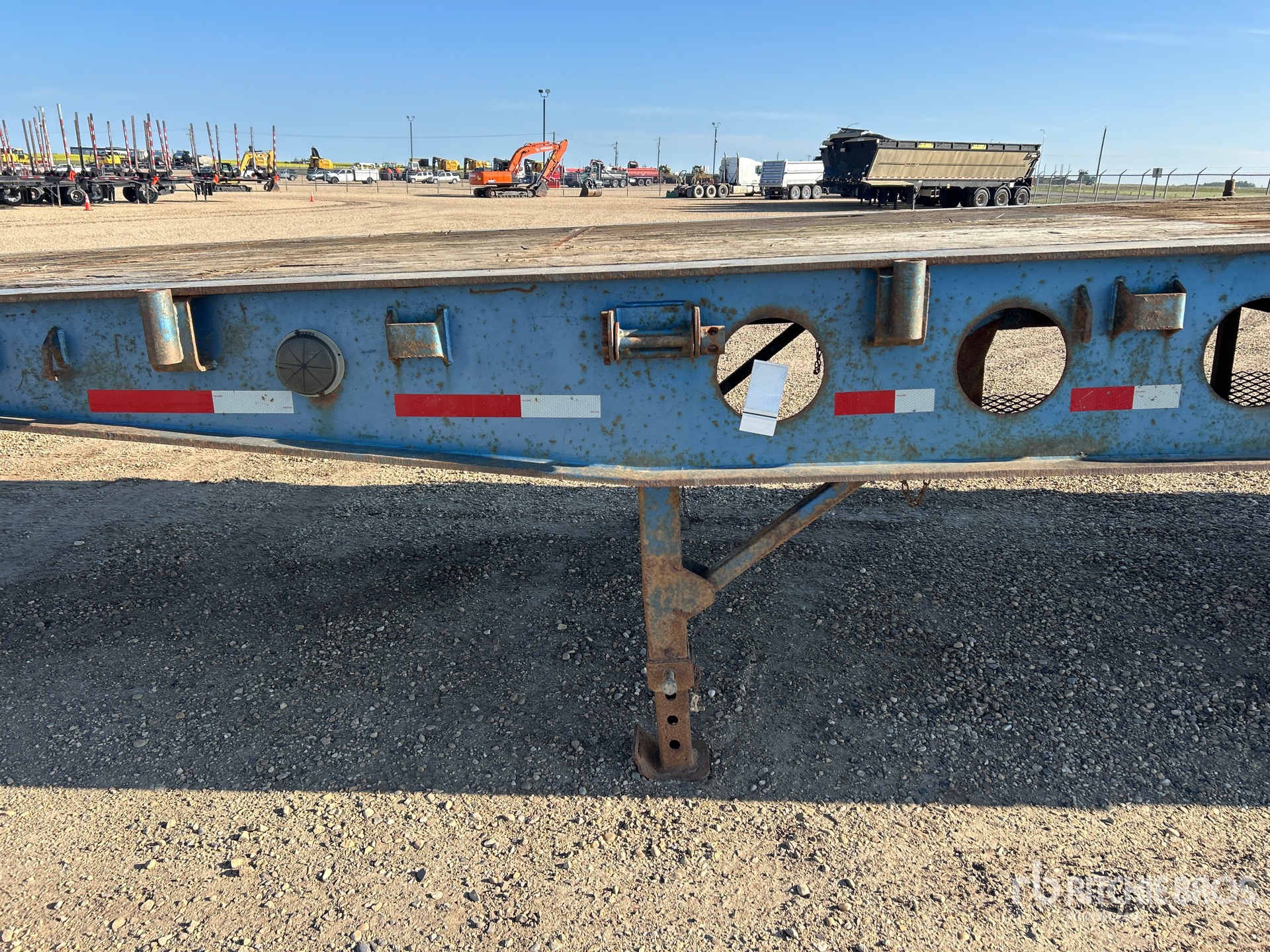 2007 Scona 43 ft Tri/A Flatbed