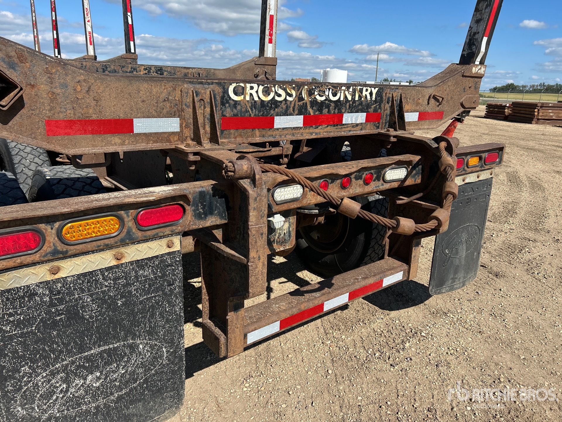 2017 Cross Country 50 ft Quad/A Hayrack