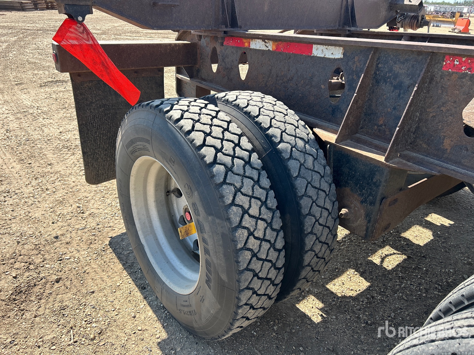 2017 Cross Country 50 ft Quad/A Hayrack