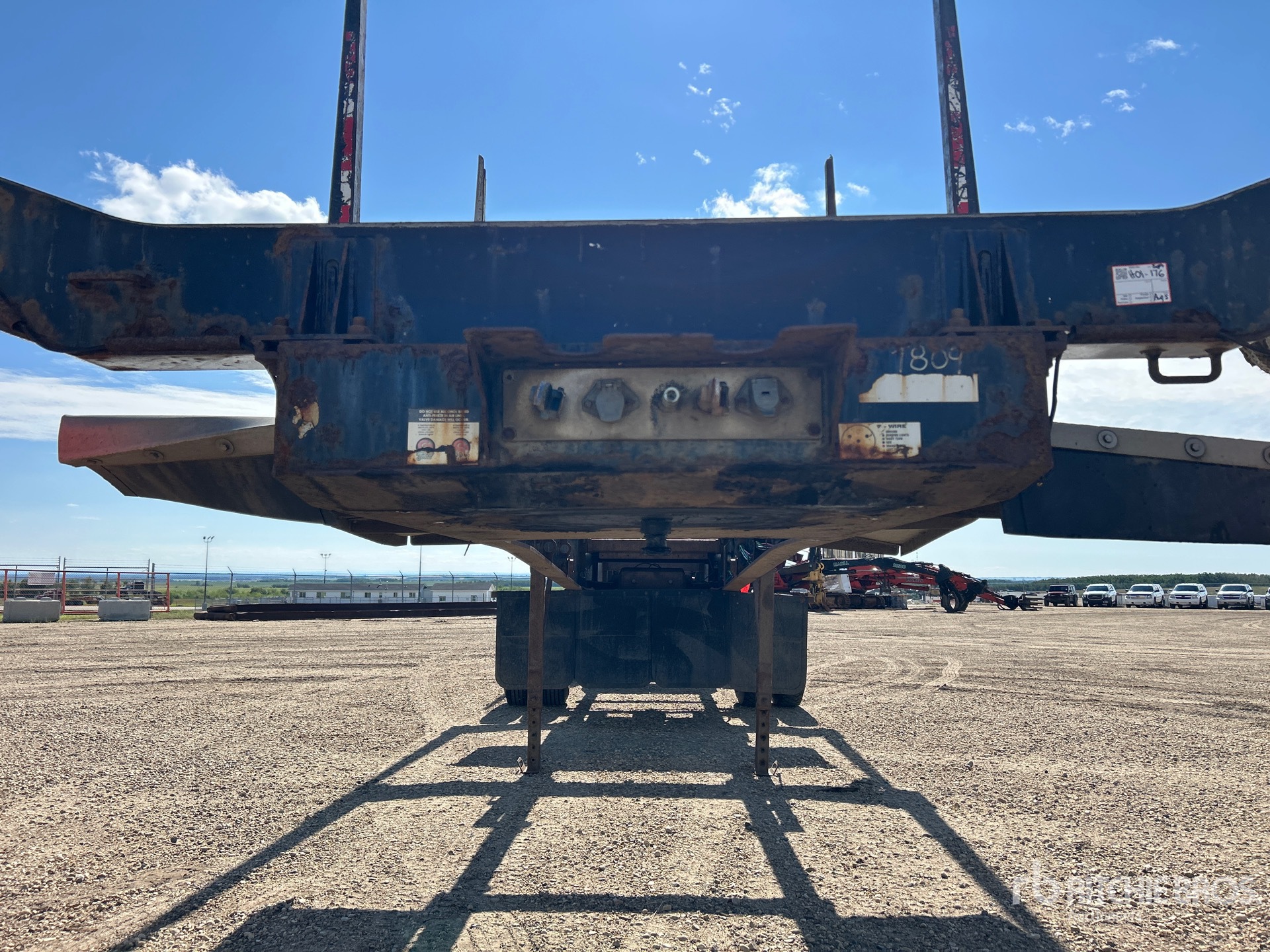 2017 Cross Country 50 ft Quad/A Hayrack
