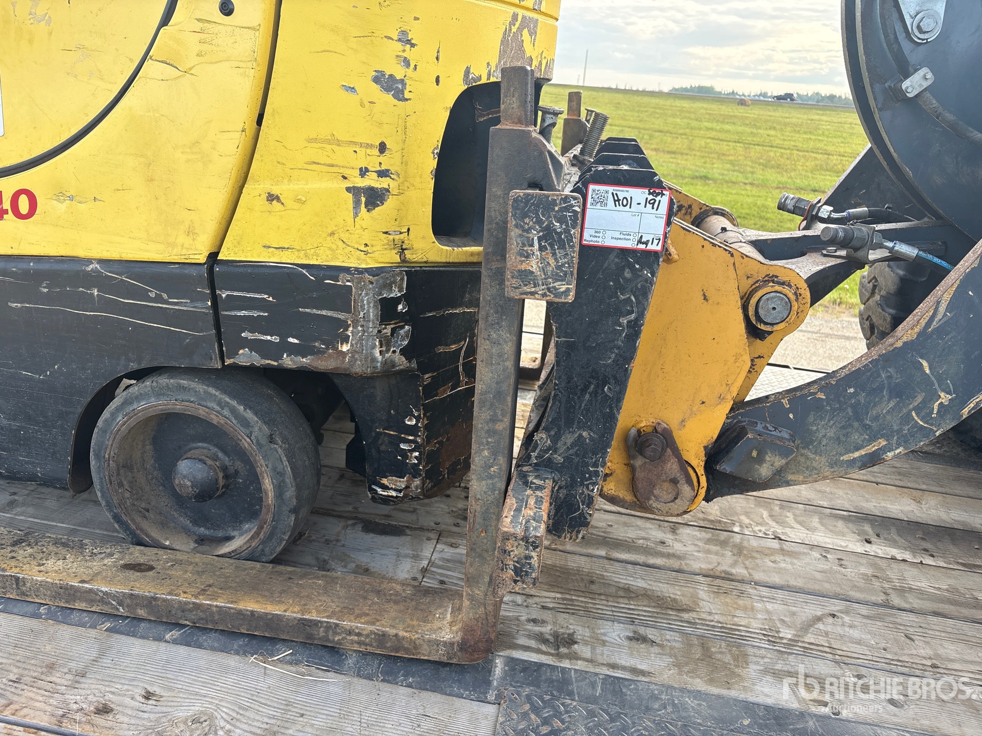 John Deere 60 in Q/C - Fits John Deere 244