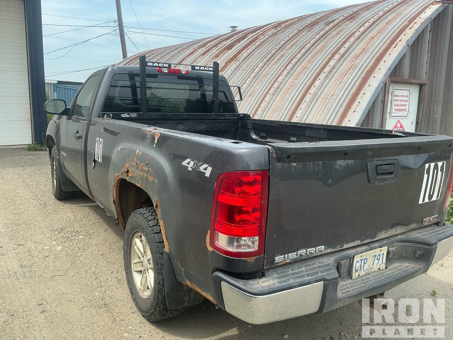 General Appearance with Picture, Left Rear Corner