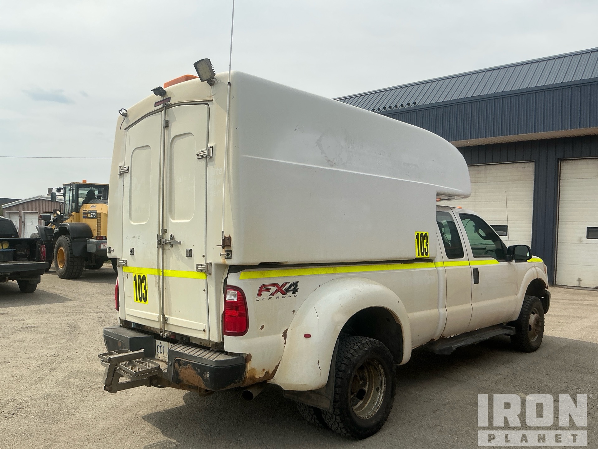 General Appearance with Picture, Right Rear Corner