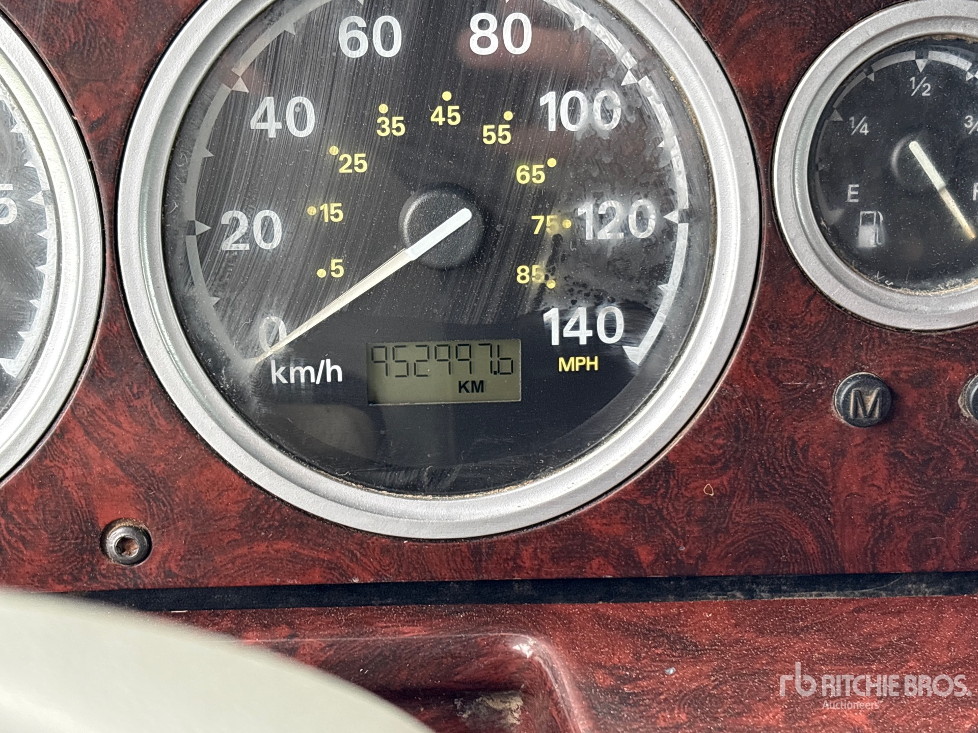 General Appearance with Hour Meter / Odometer