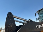 Hydraulics with Bucket Tilt Cylinders