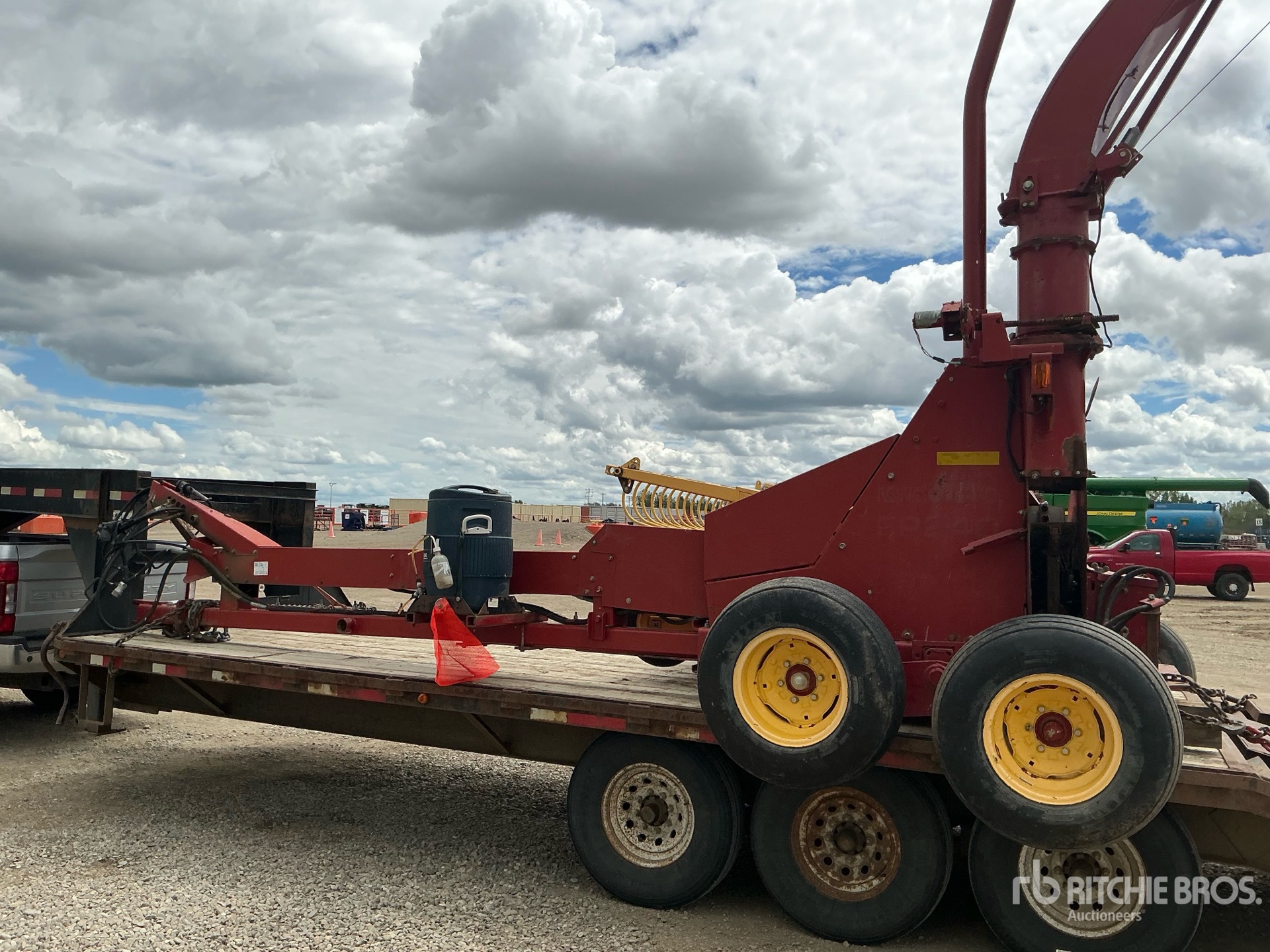  New Holland FP240