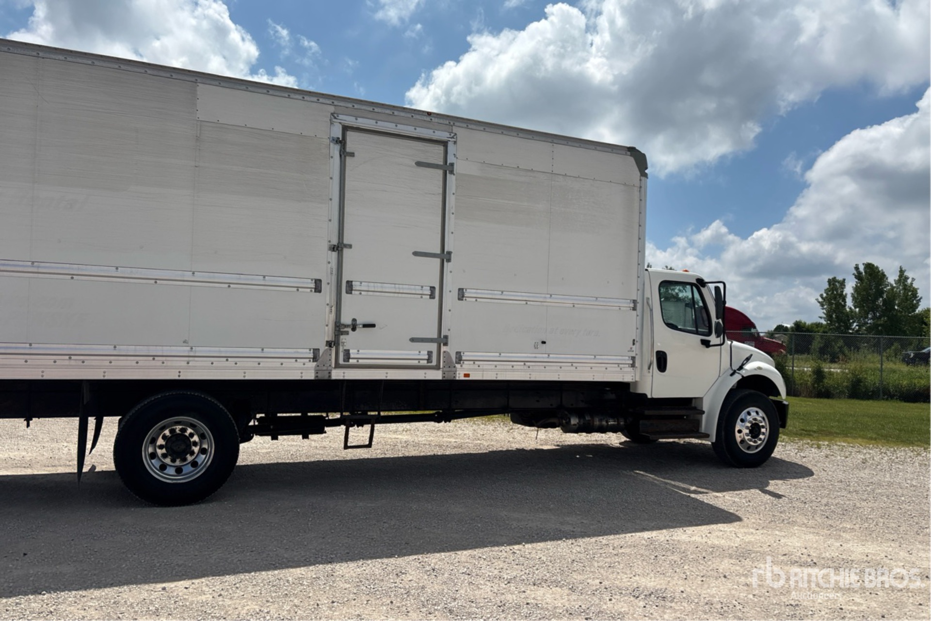 2020 Freightliner M2 106