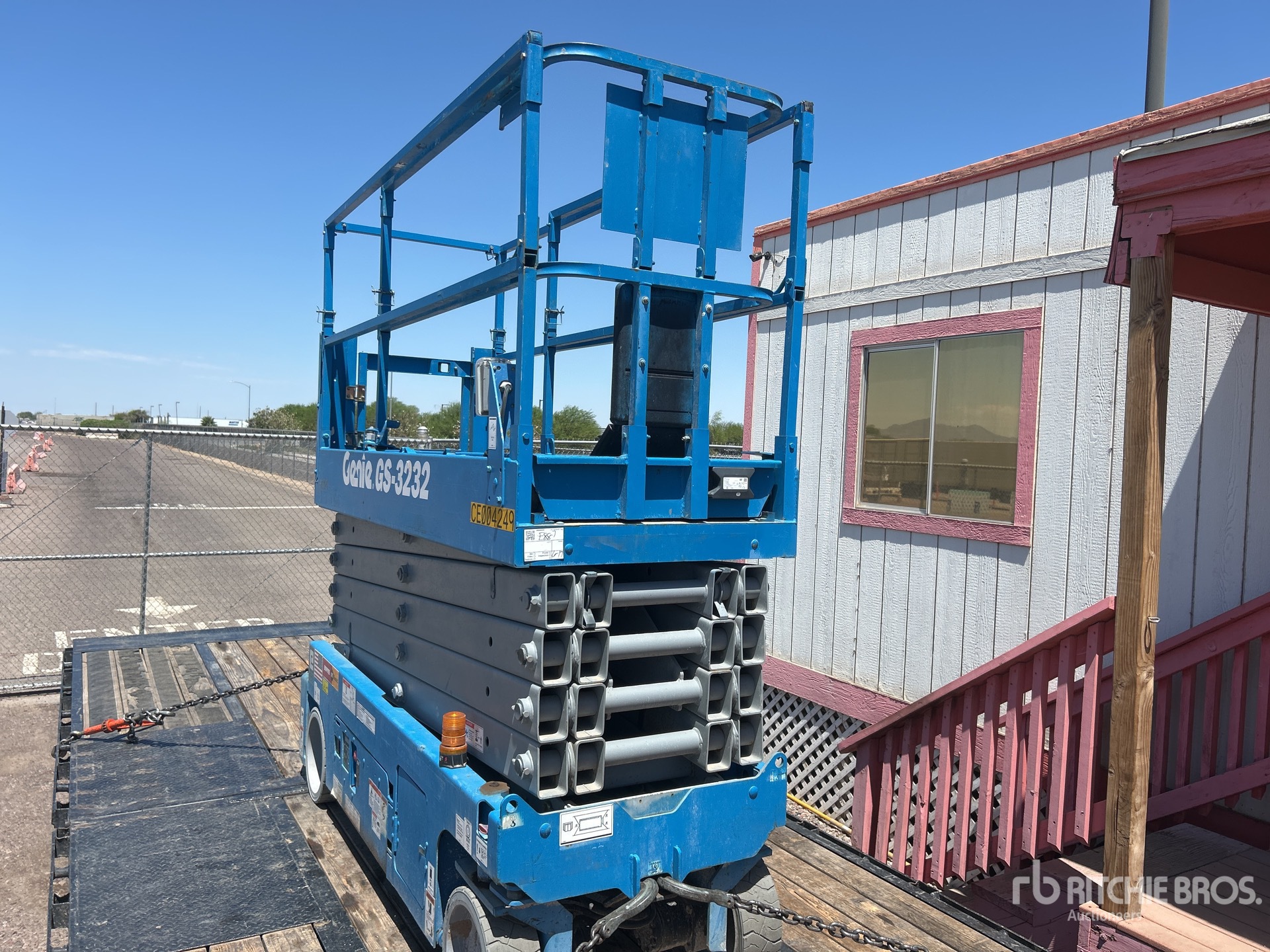 Photo of a 2013 Genie GS3232