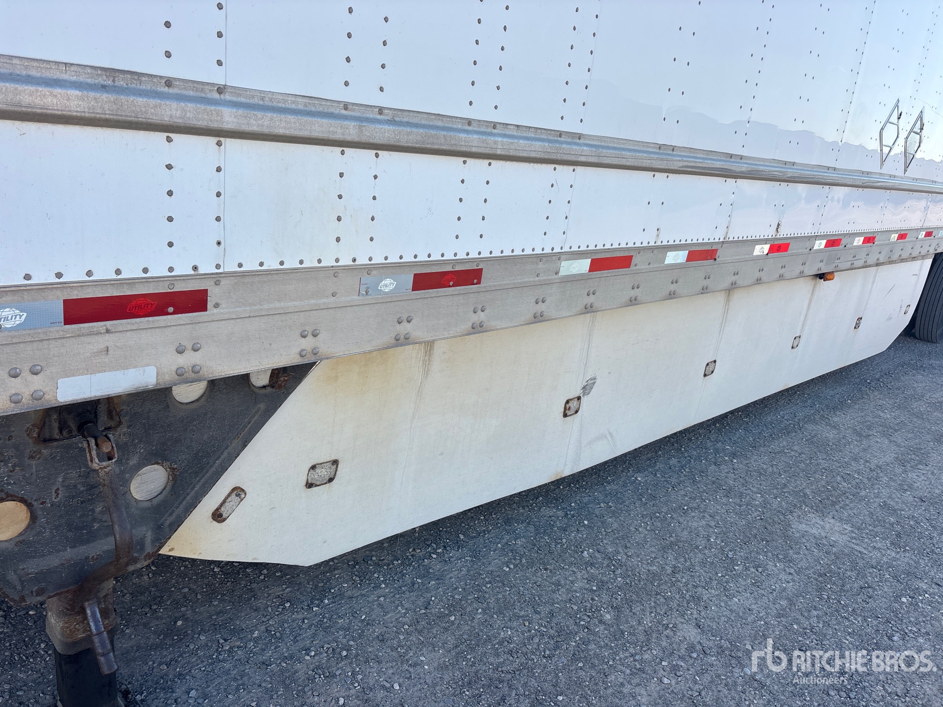 2013 Utility 53 FT X 102 IN T/A