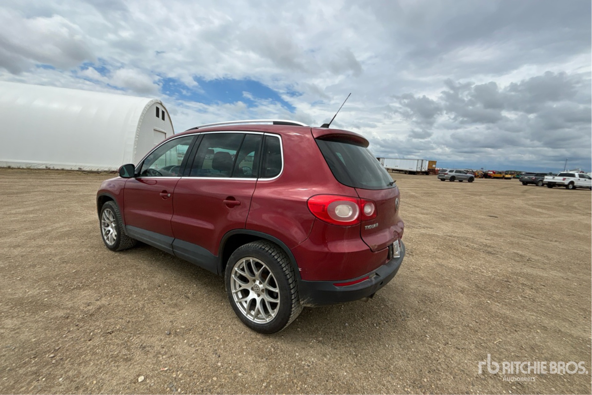 General Appearance with Picture, Left Rear Corner