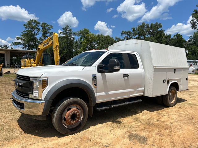 2019 Ford F550 XL 4x2 Extended Cab Utility Truck
